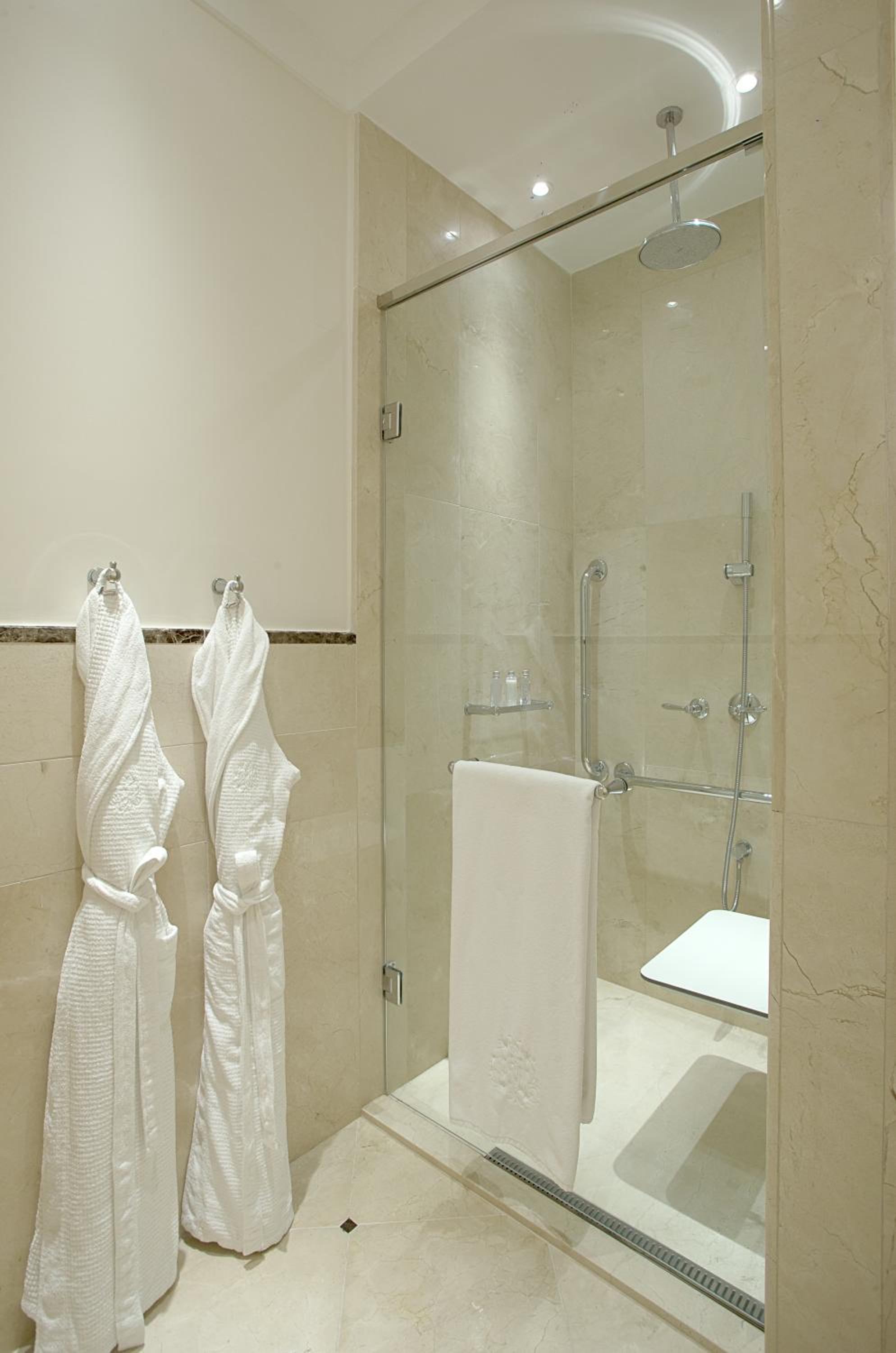 Superior Double or Twin Room with Partial Ocean View