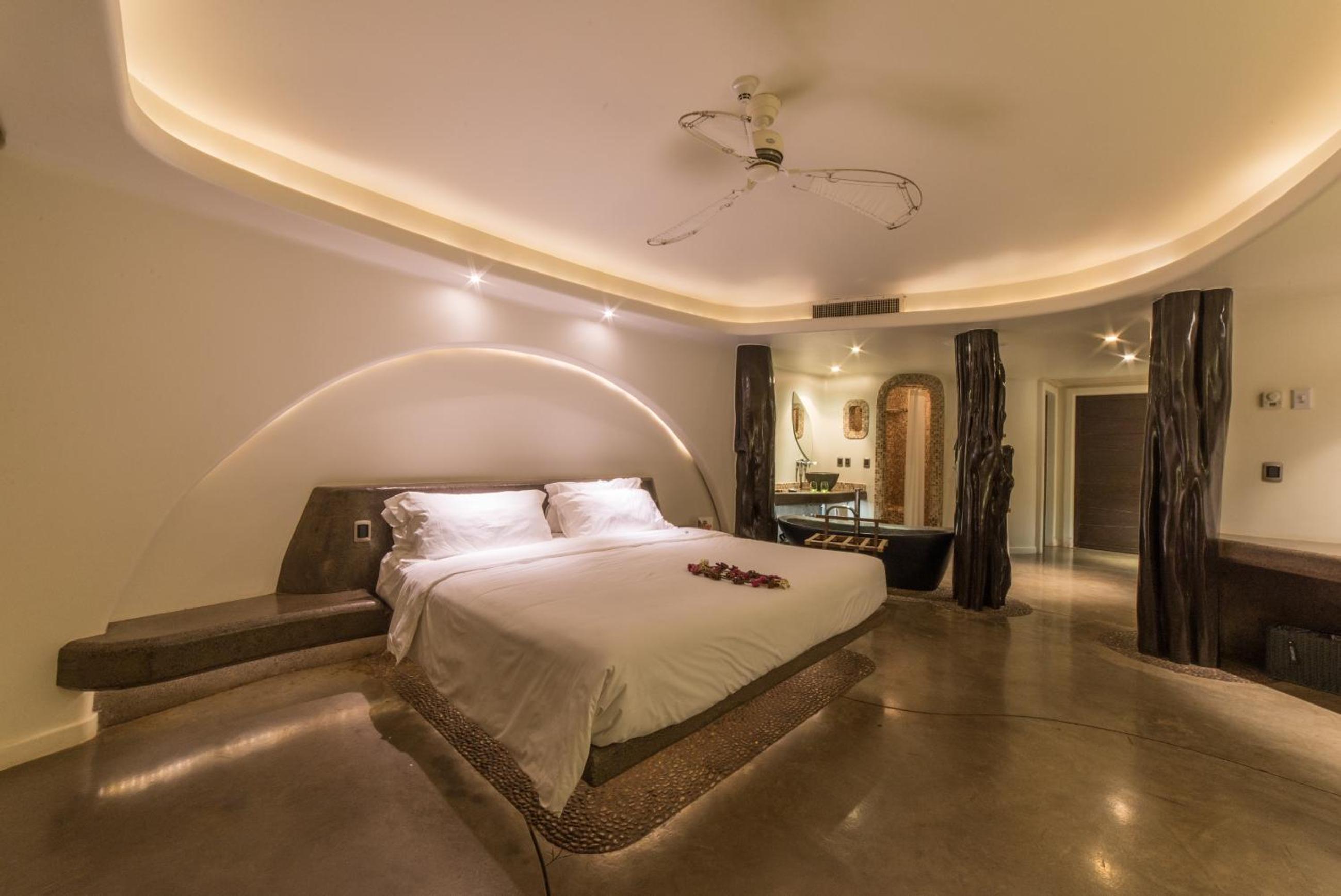 King Room with Sea View - Photo 4
