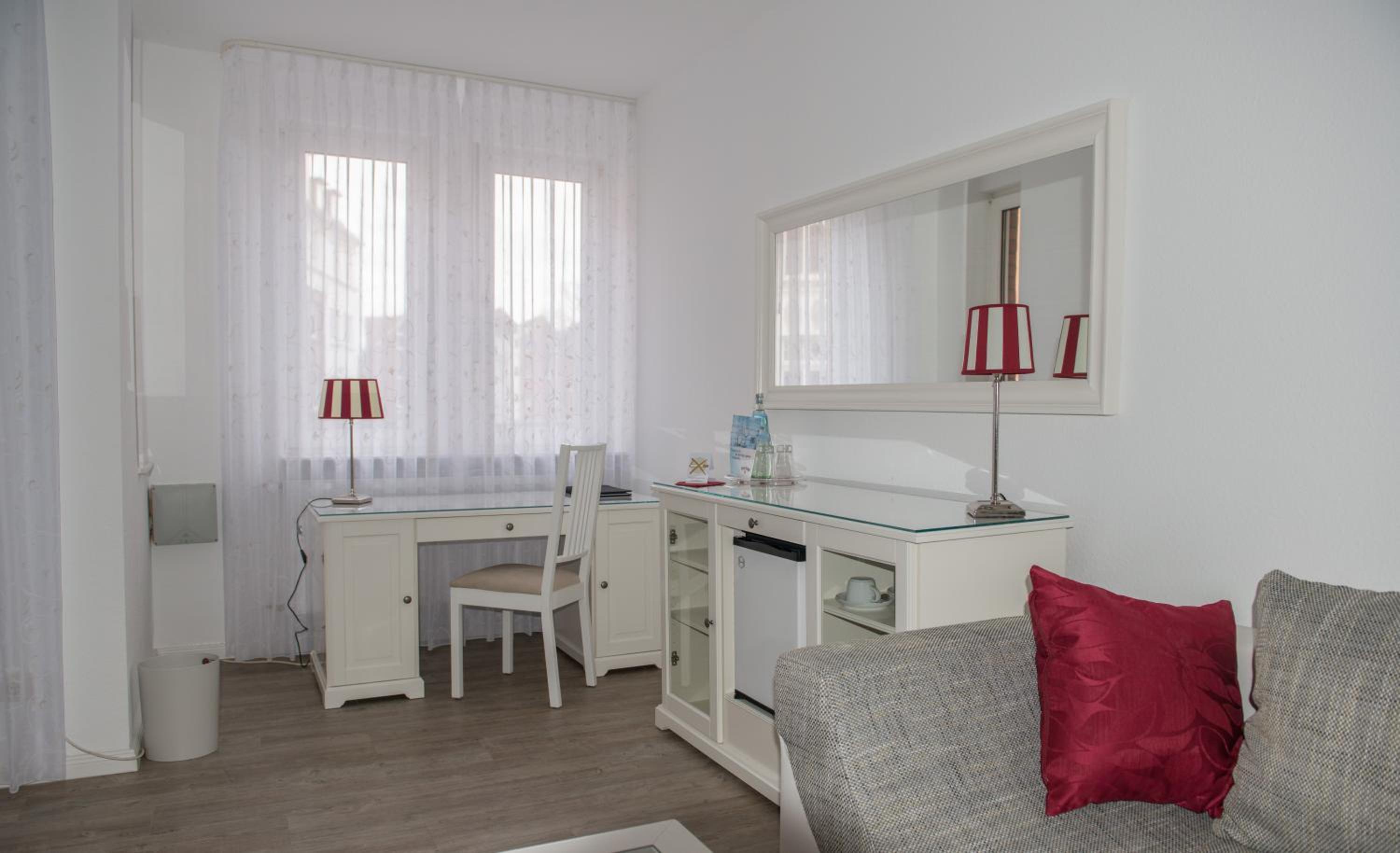 Suite - Photo 6