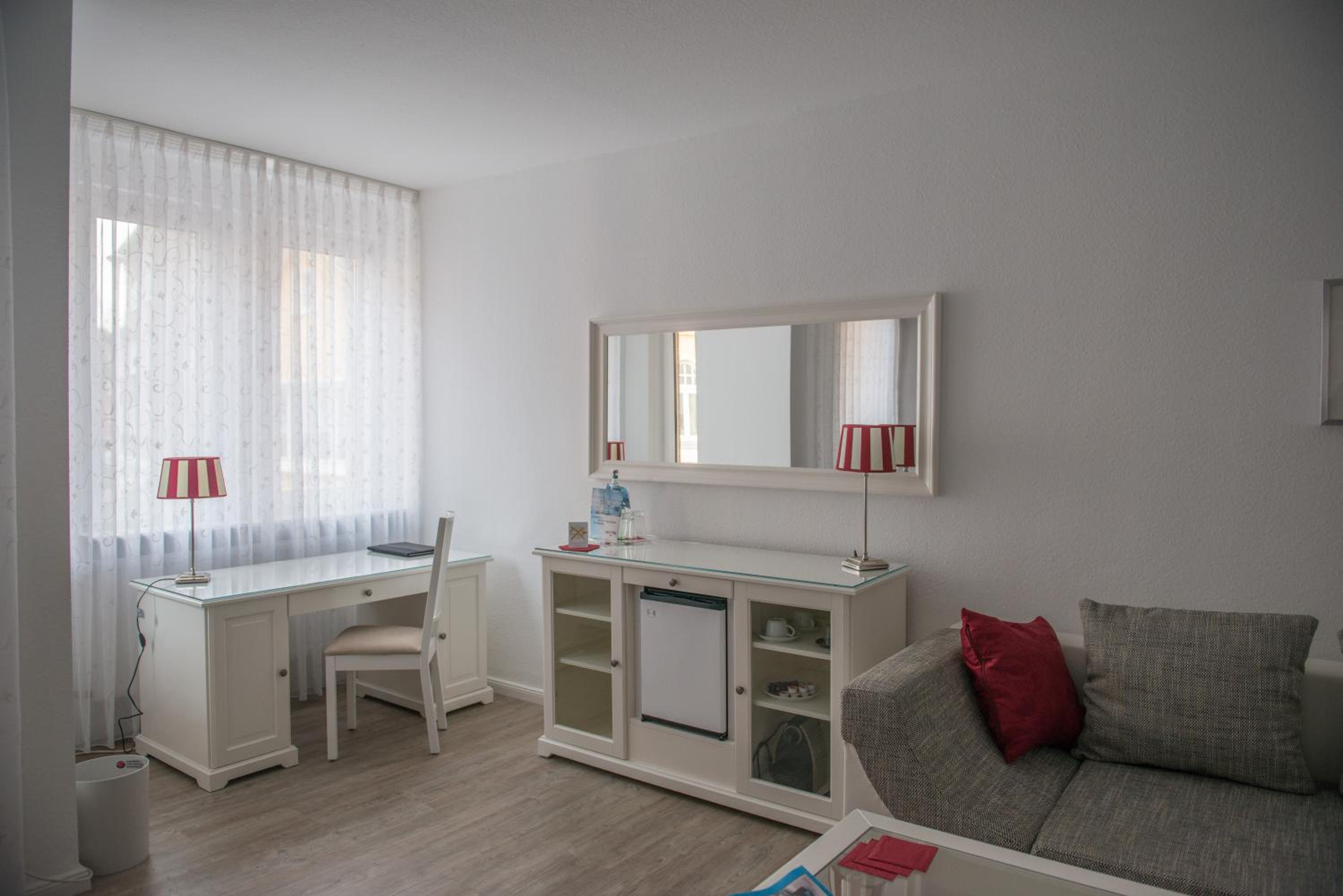 Suite - Photo 5