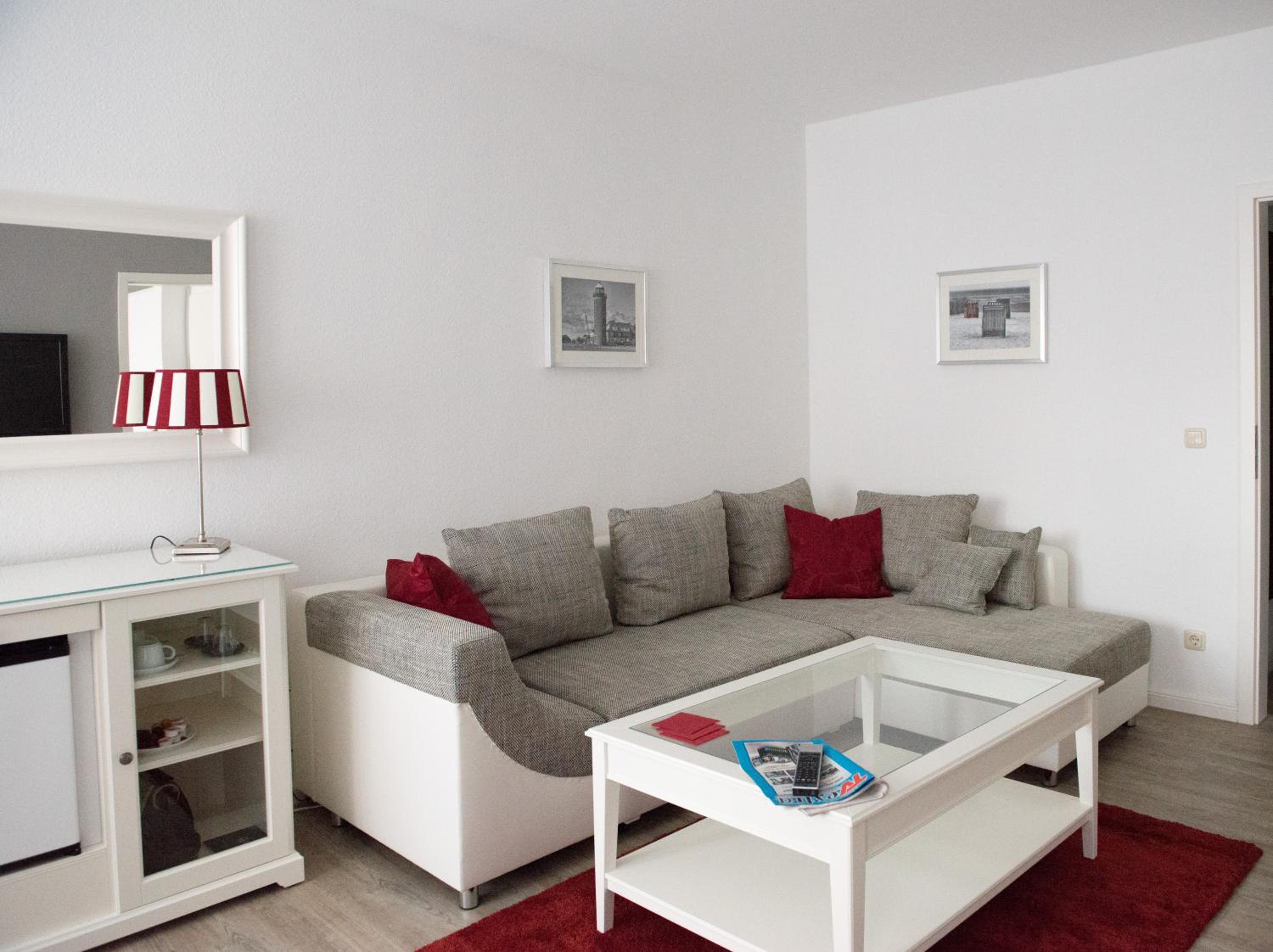 Suite - Photo 4