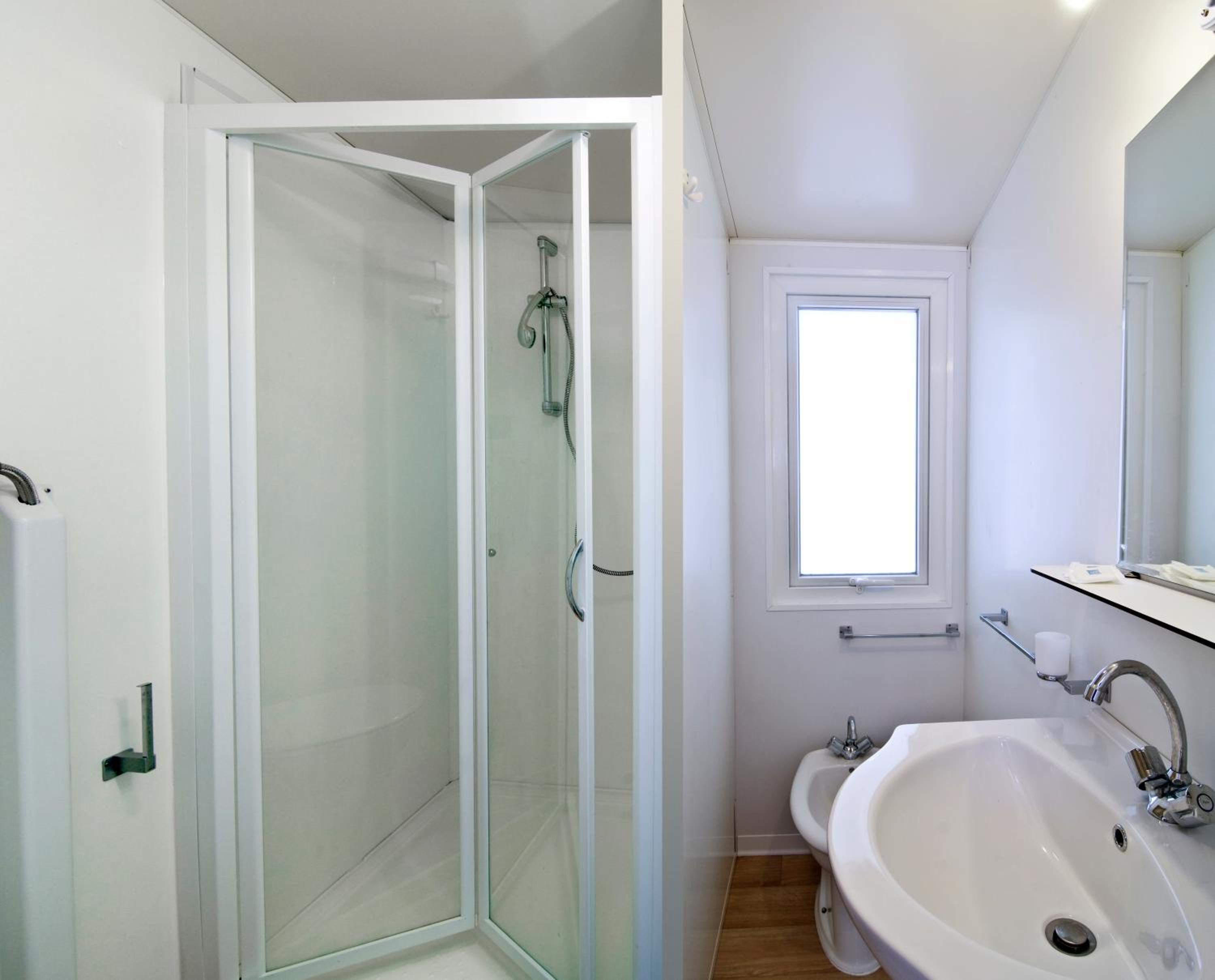 Family Mobile Home - Photo 4