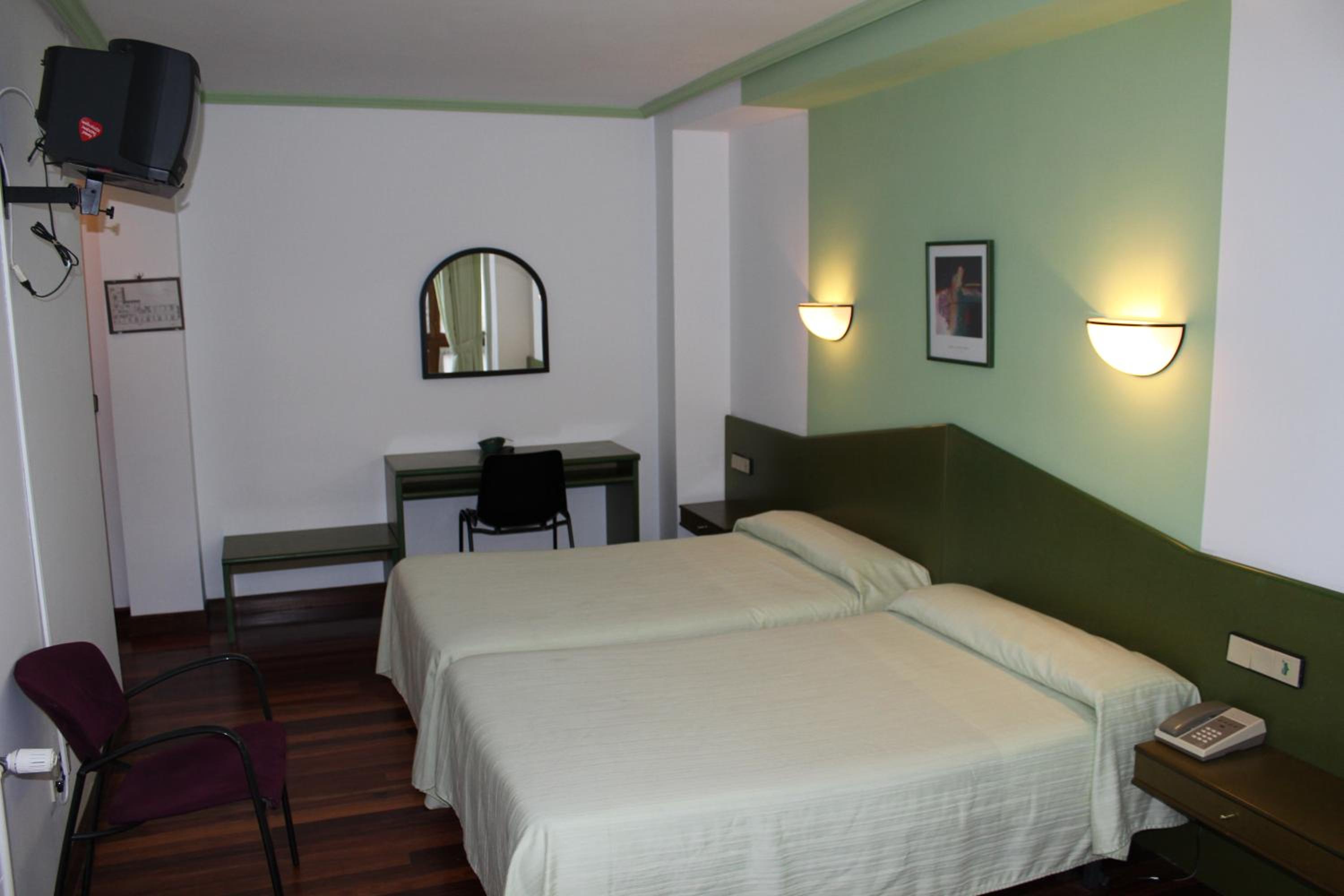 Triple Room photo 2
