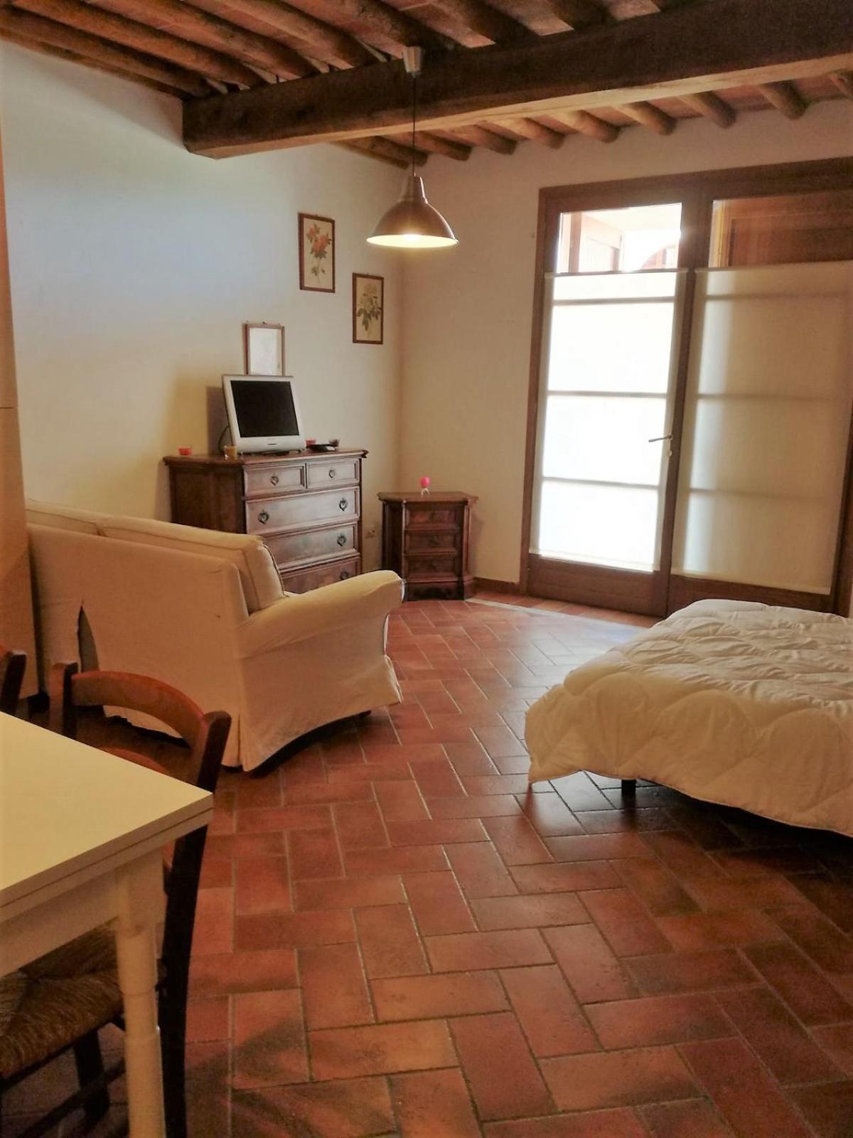 Double Room With Private Bathroom photo 1