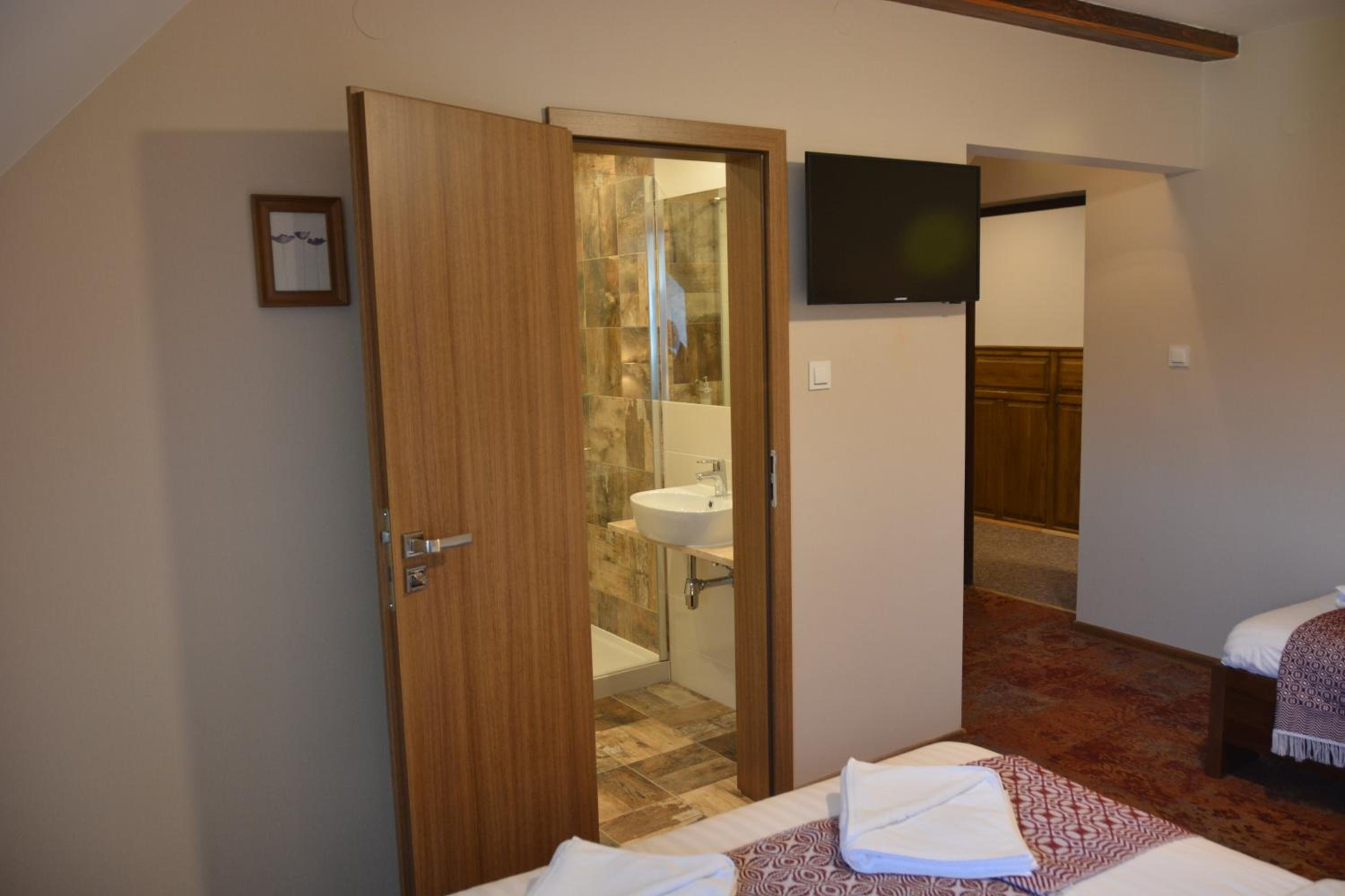 Basic Triple Room - Photo 4