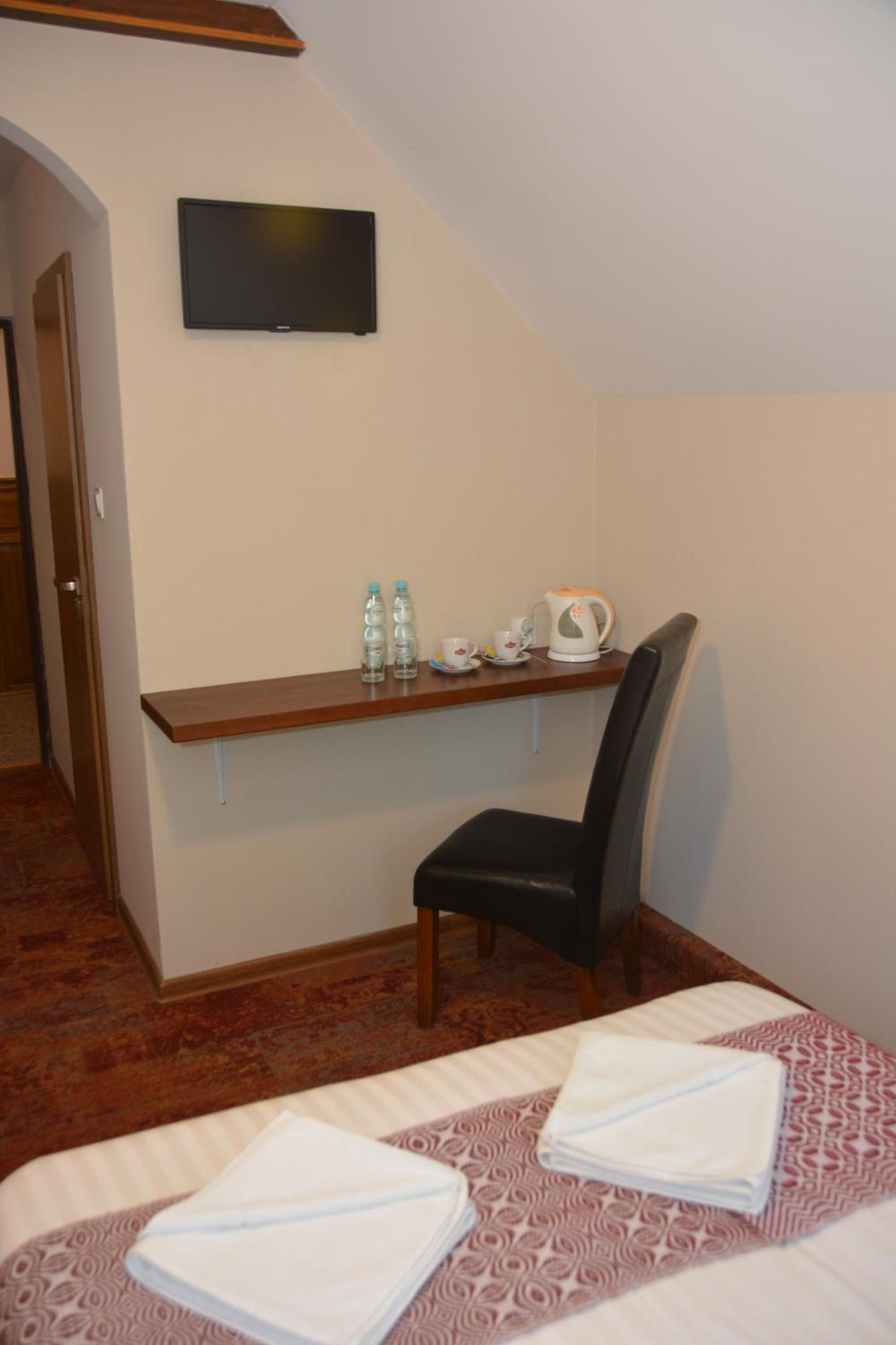 Small Double Room - Photo 2