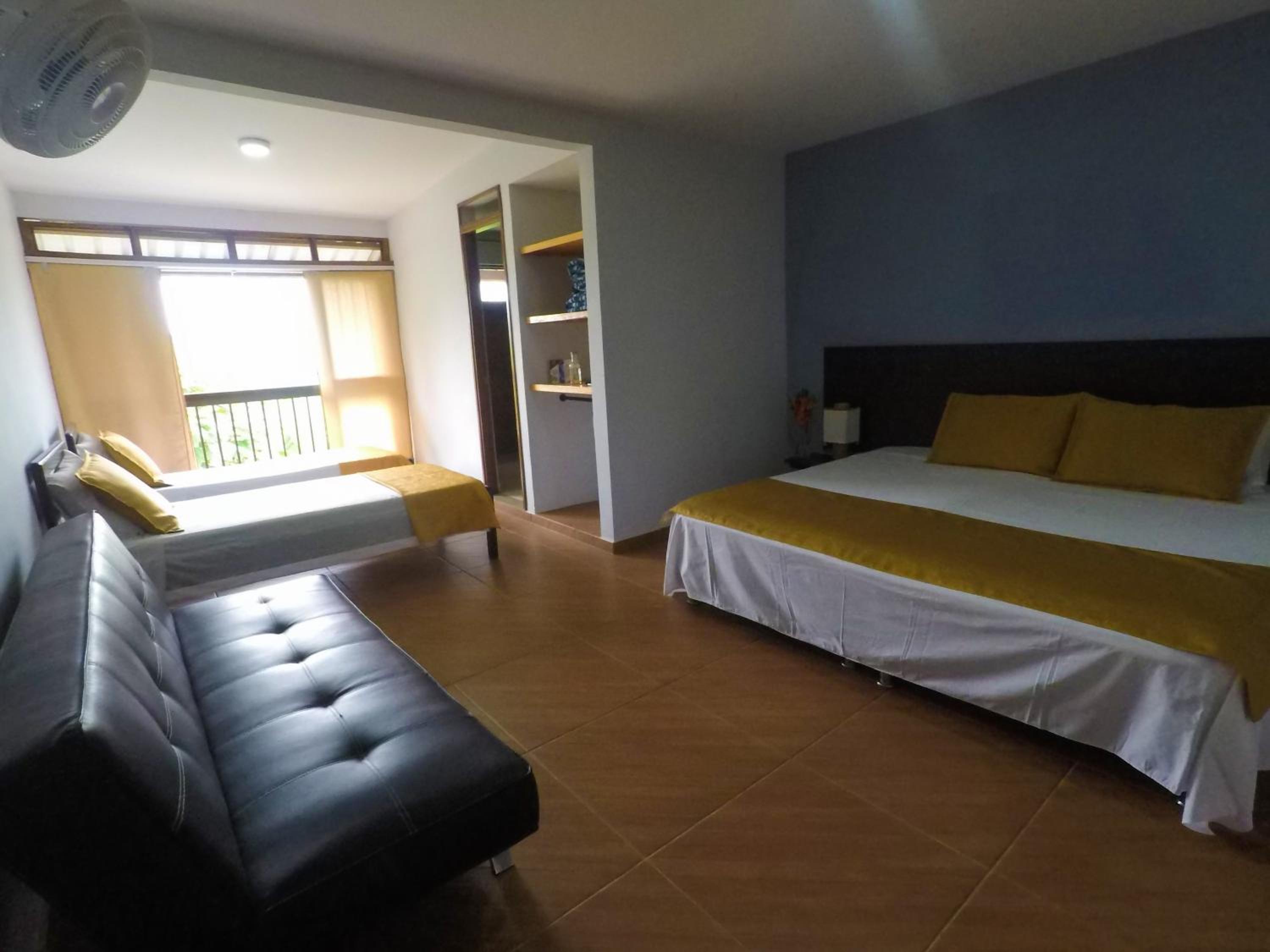 Quintuple Room photo 3