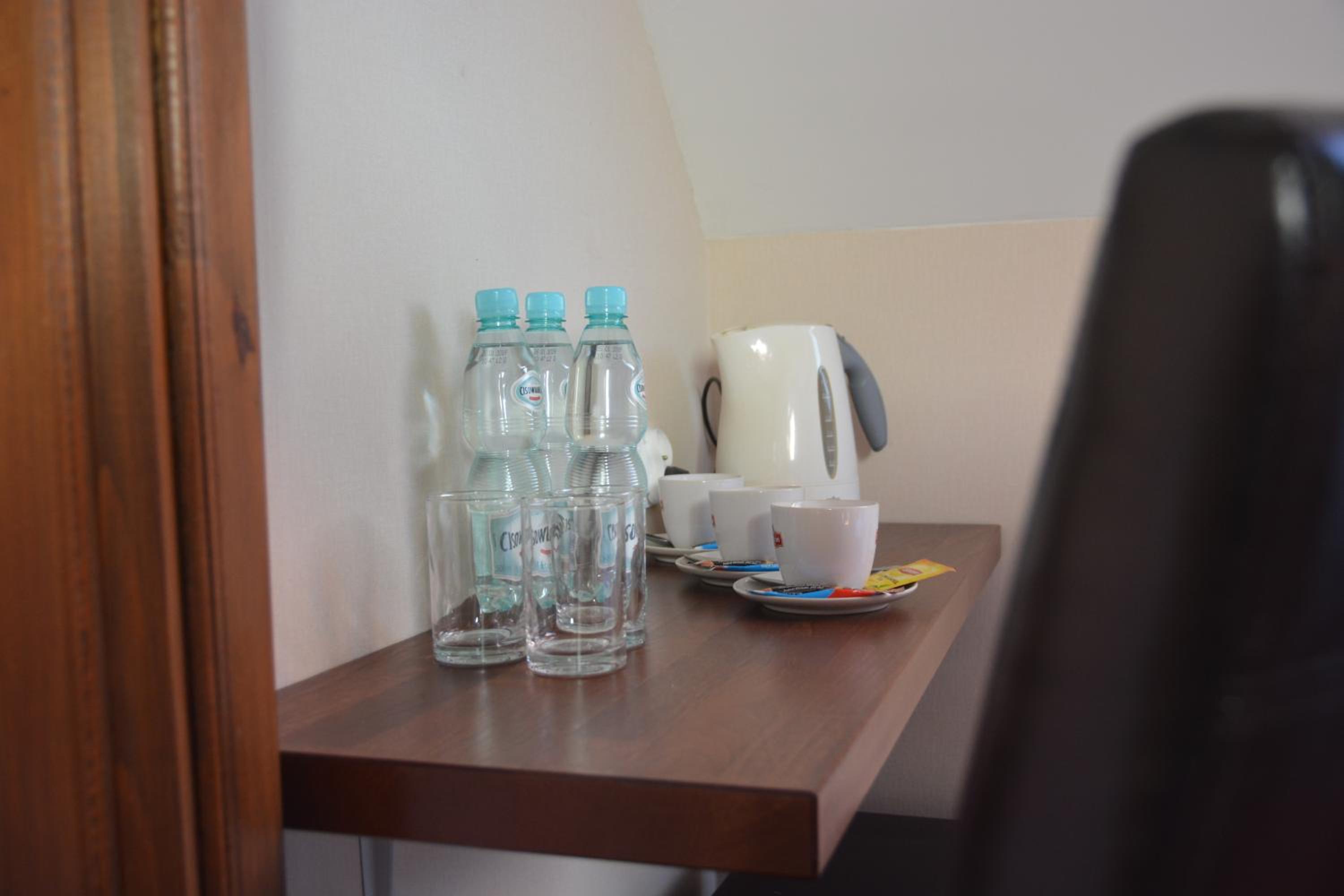 Apartment with Balcony - Photo 8