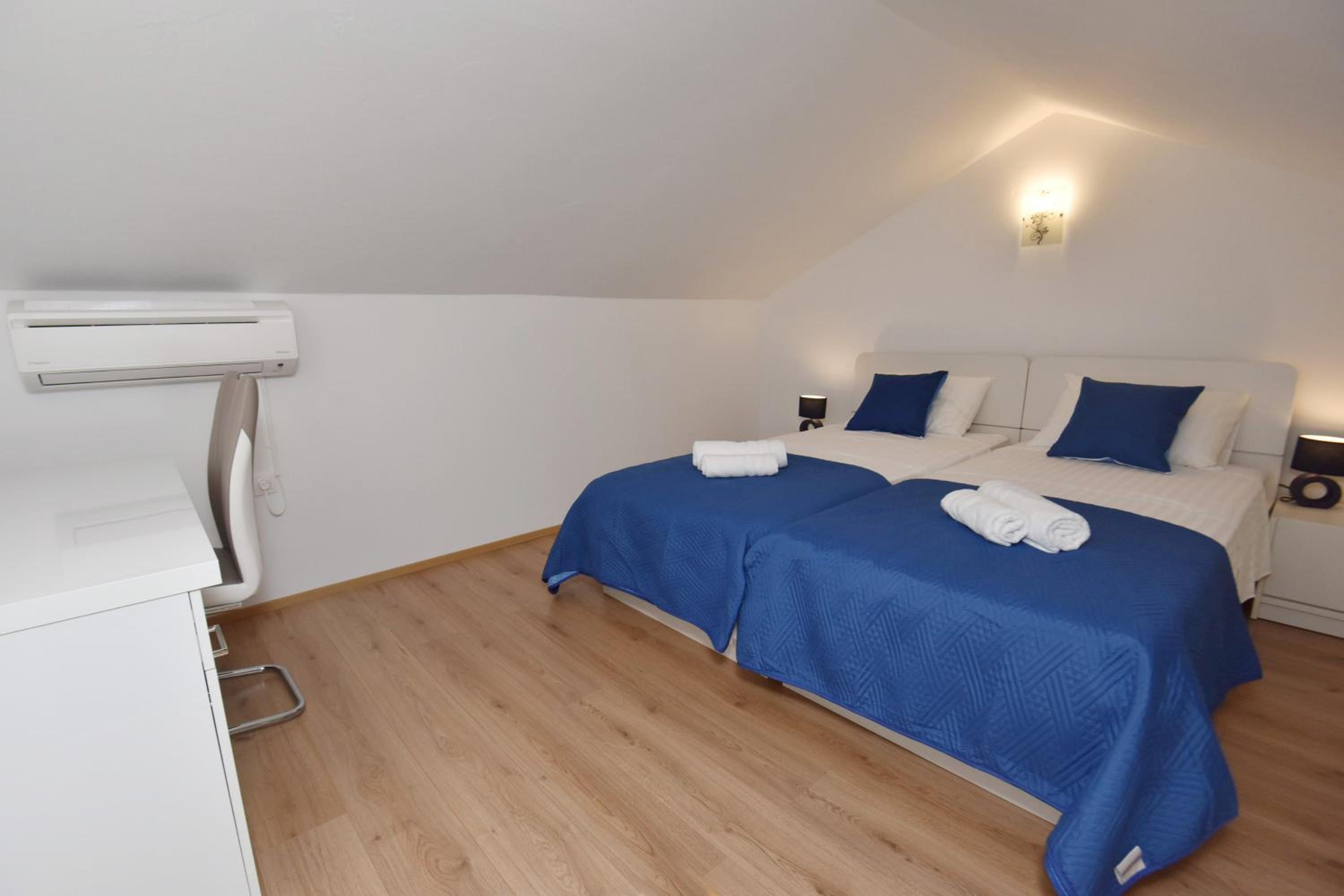 Duplex One-Bedroom Apartment photo 1