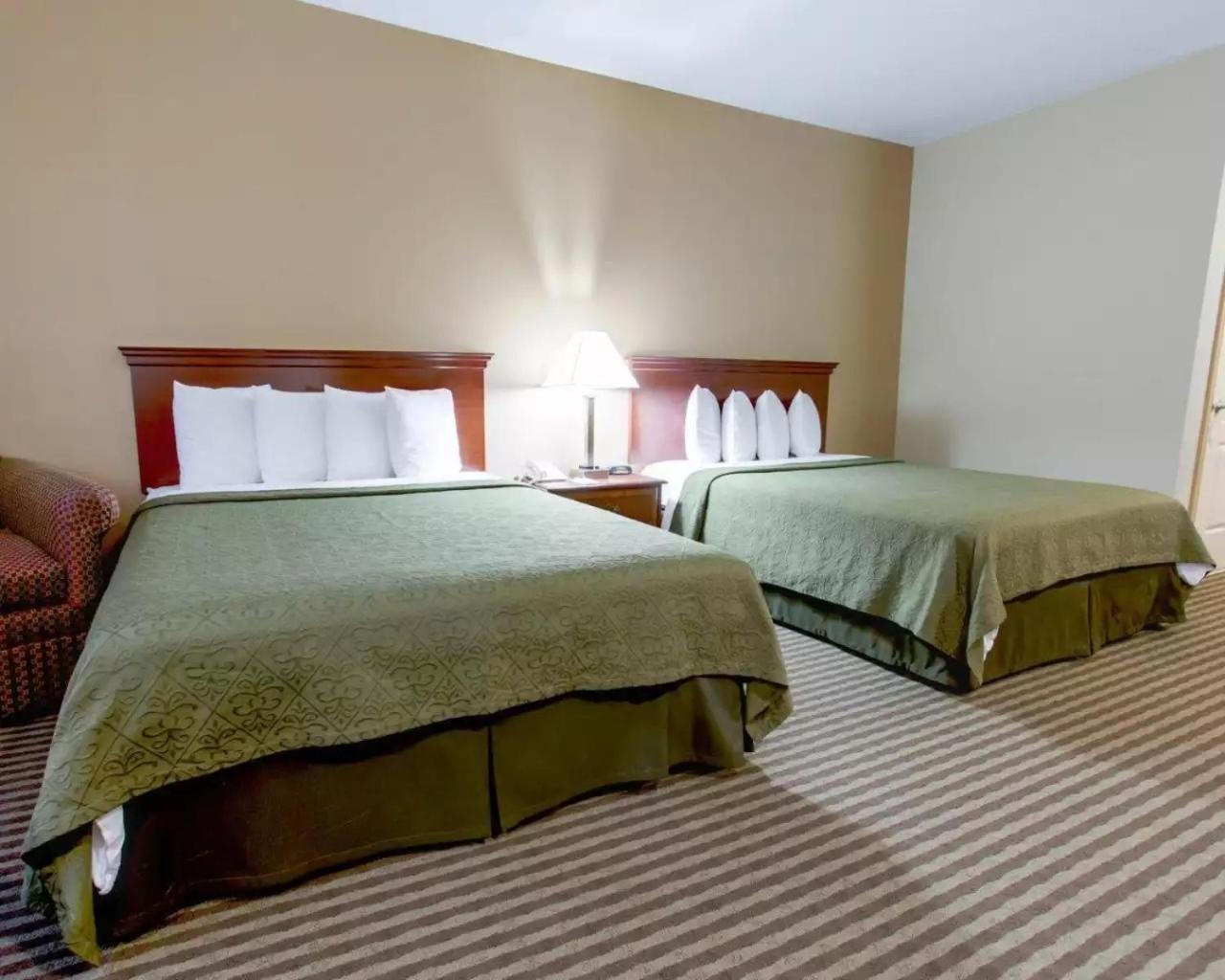 Queen Suite With Two Queen Beds - Disability Access/Non-Smoking
