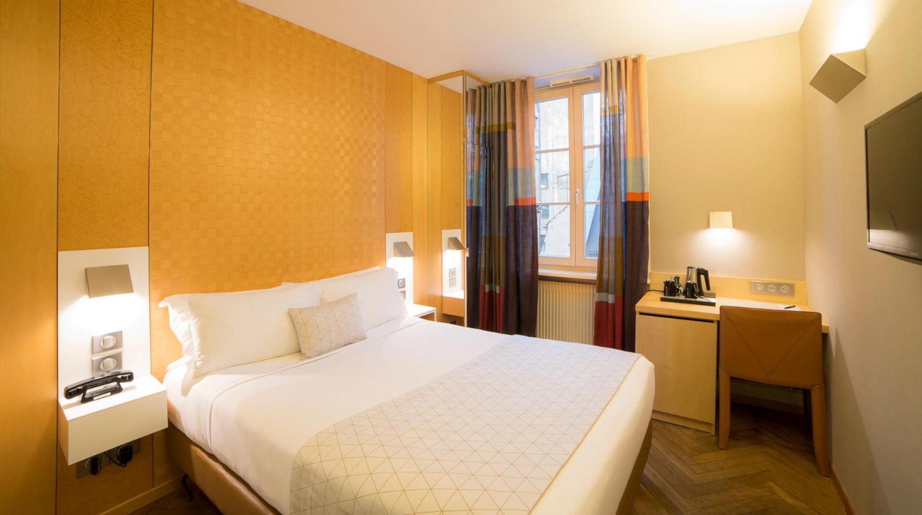 Cozy Double Room - Photo 1