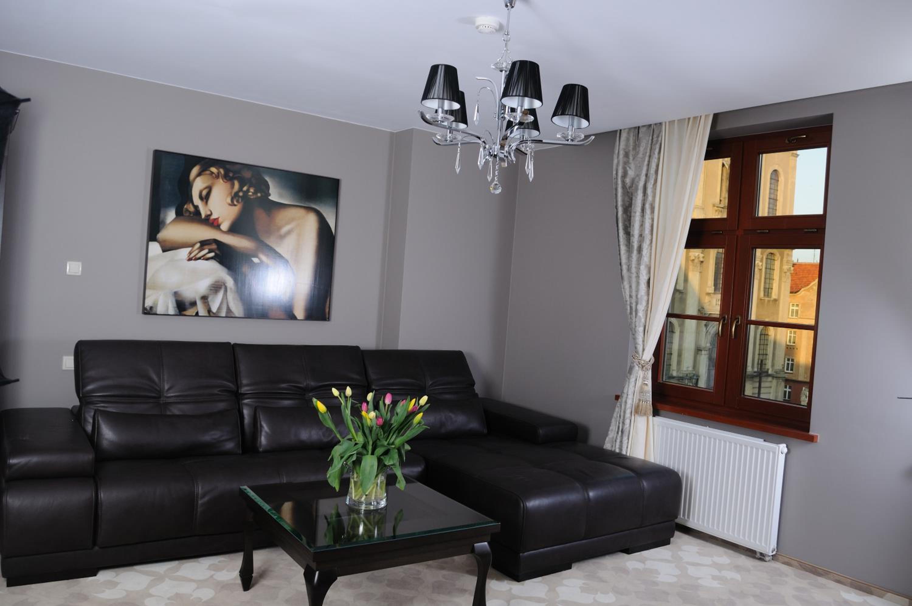 Apartment photo 1