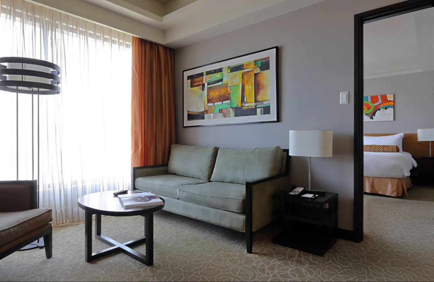 Executive Suite - Tower Wing - Photo 1