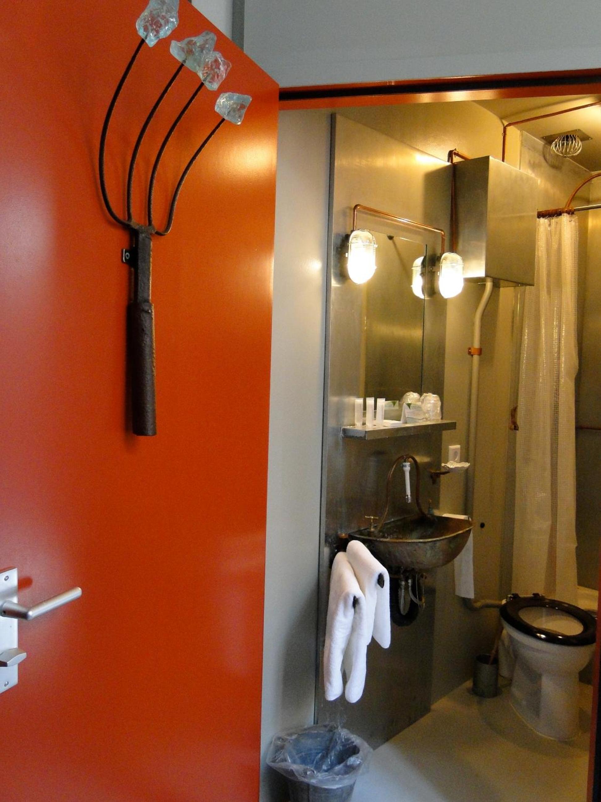 Double Room - Photo 10