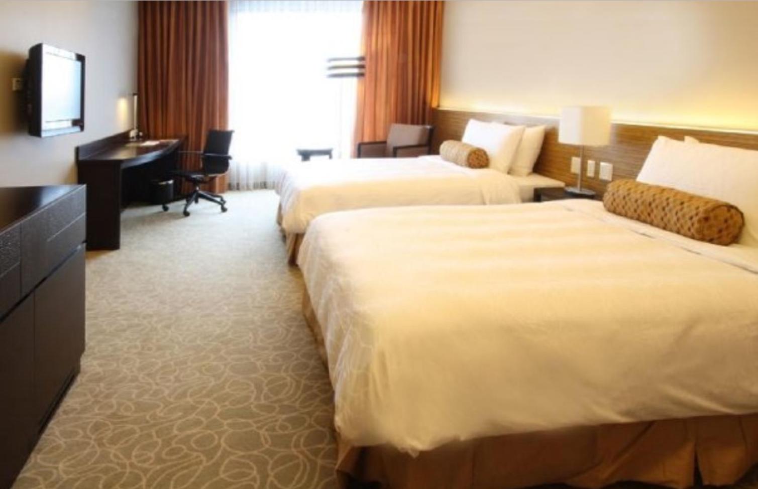 Deluxe Double Room - Tower Wing - Photo 4