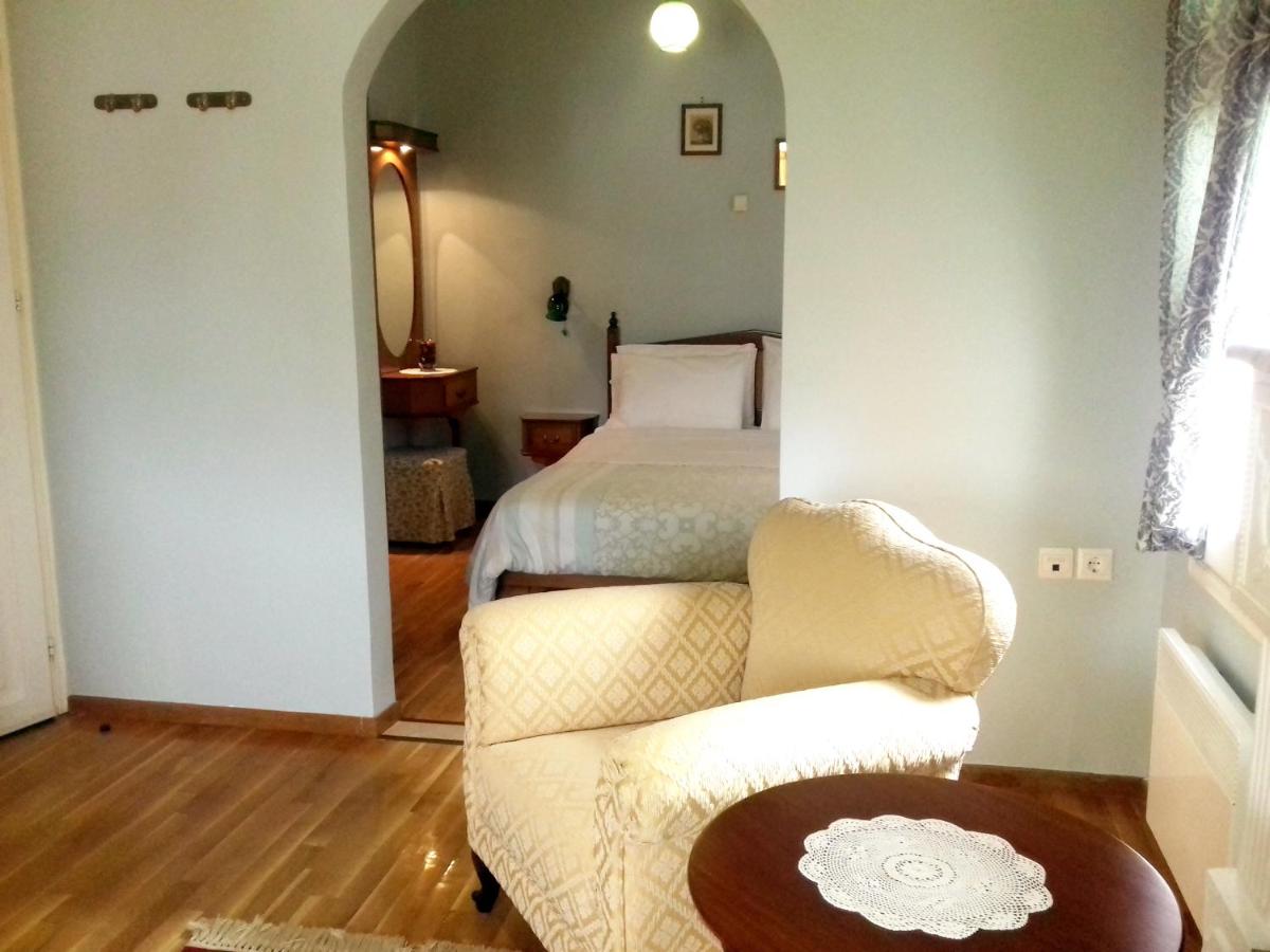 Deluxe Double Room photo 2
