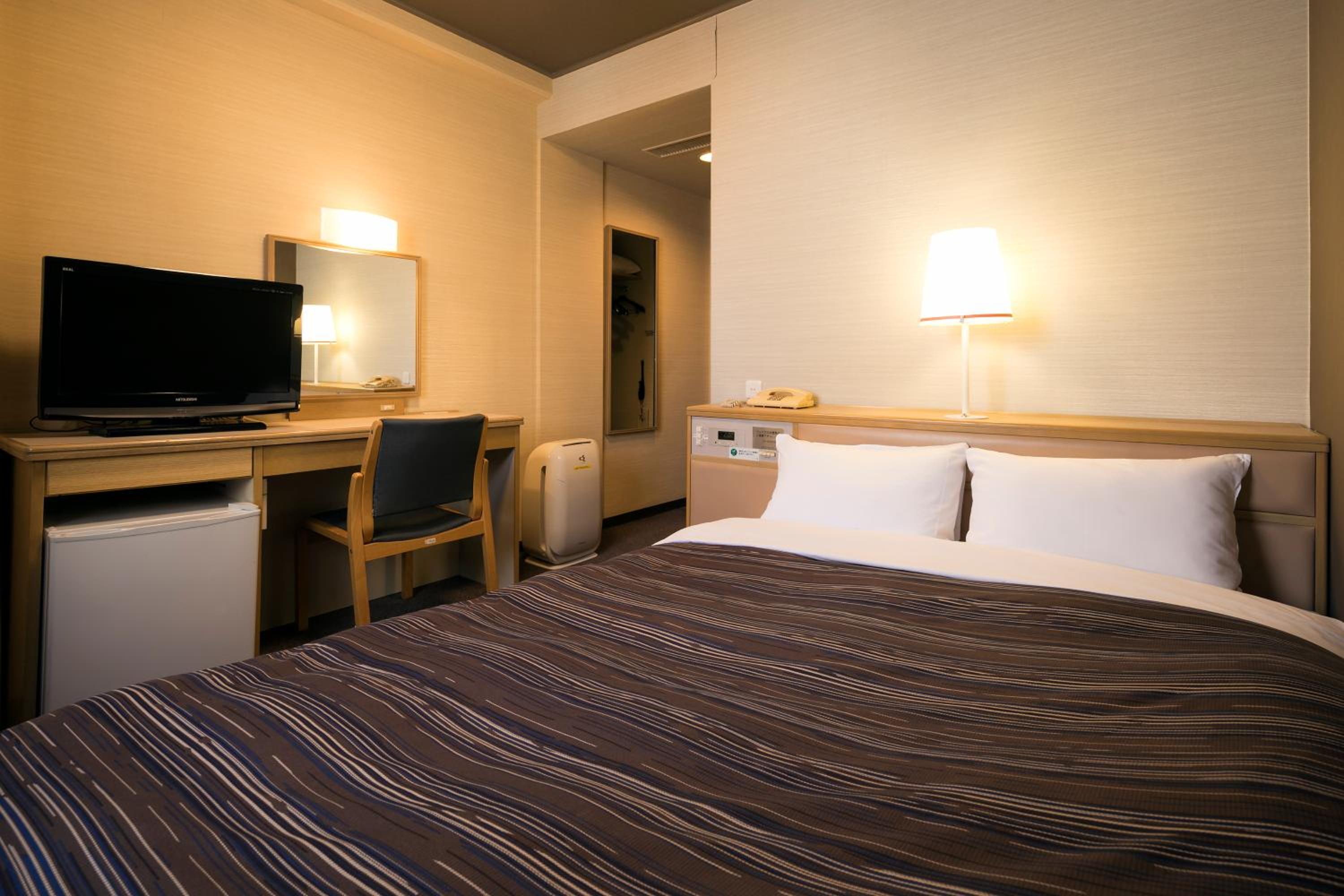 Double Room with Small Double Bed - Non-Smoking photo 1