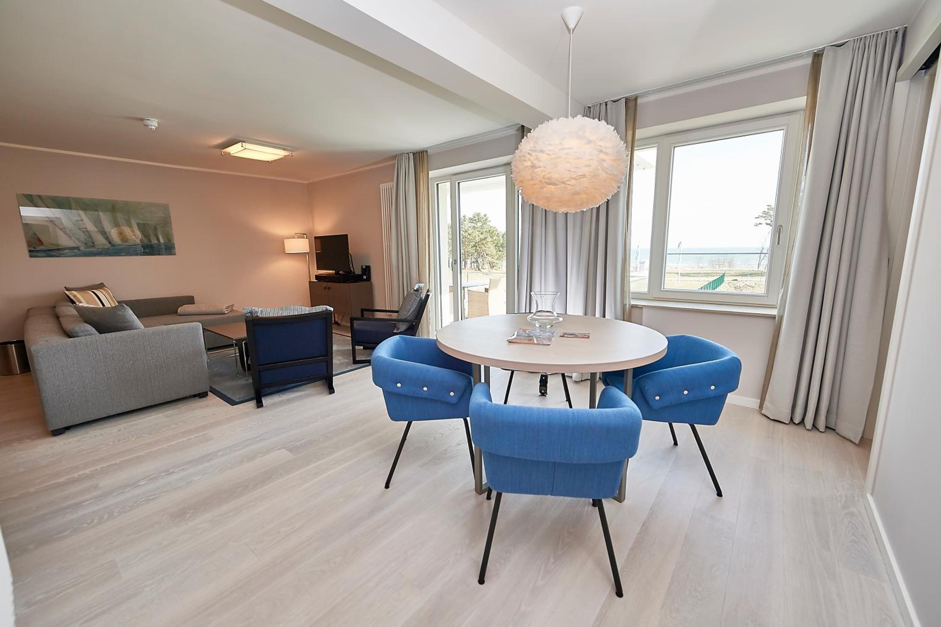Apartment with Balcony photo 1