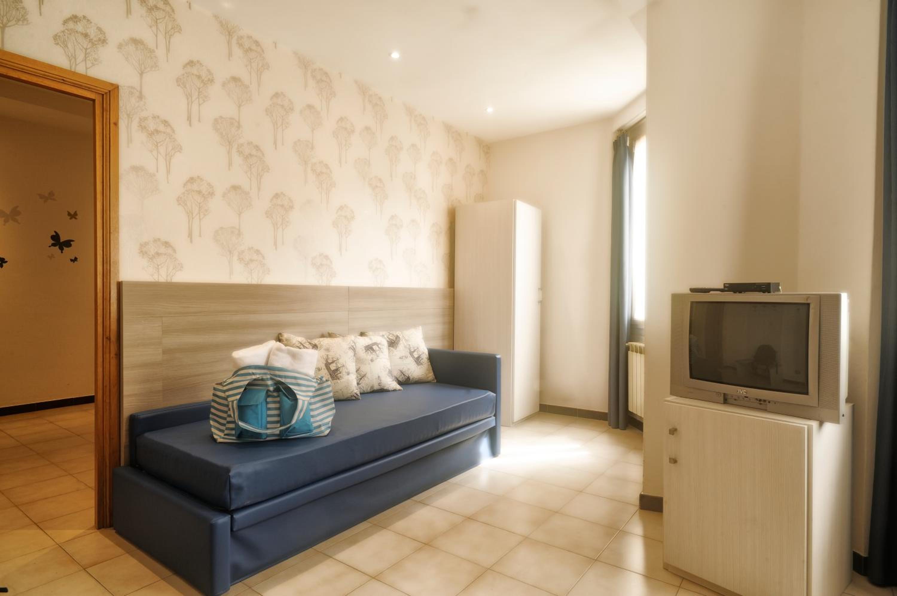 Triple Room - Photo 1