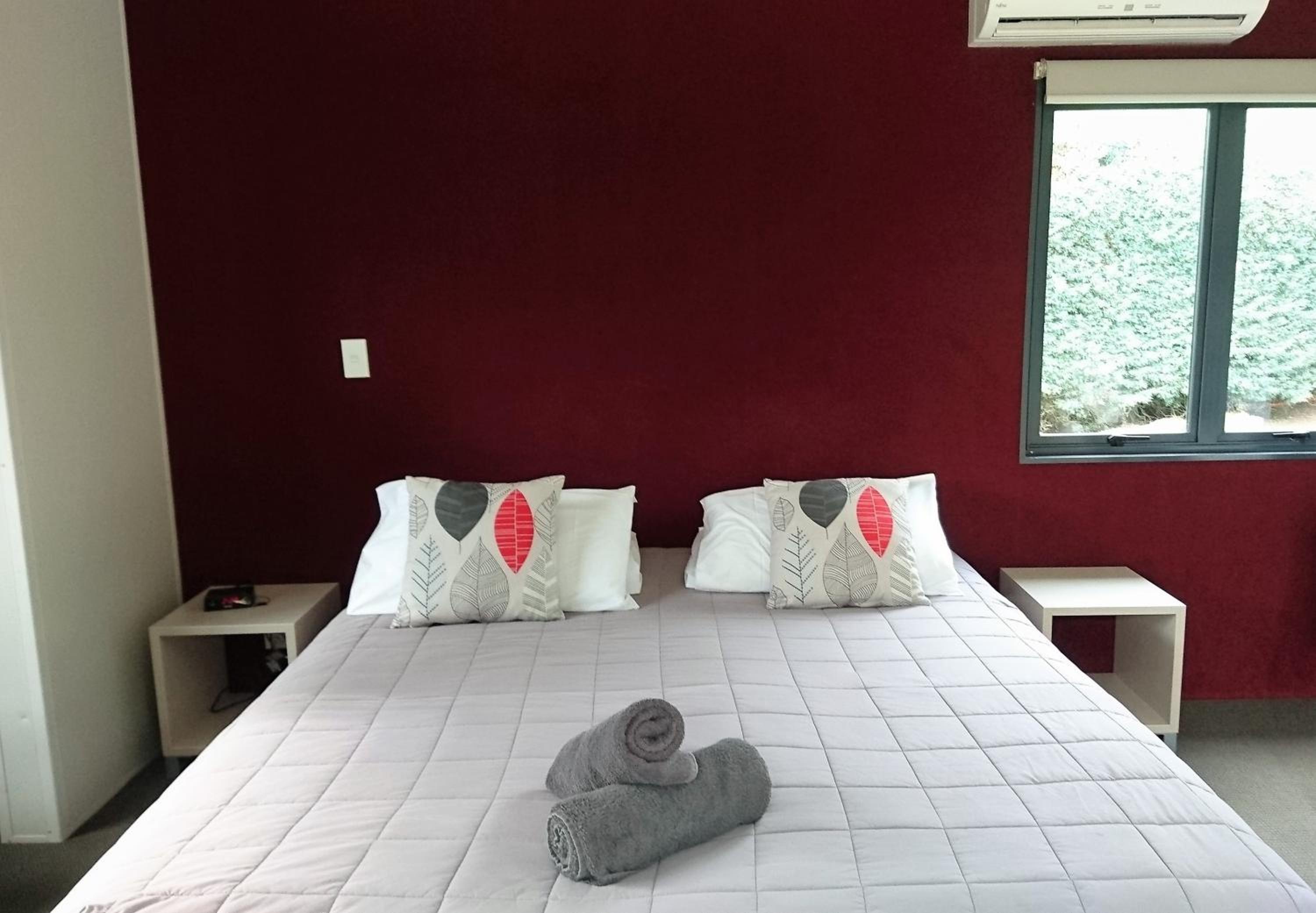 Large Standard Cabin with Shared Bathroom