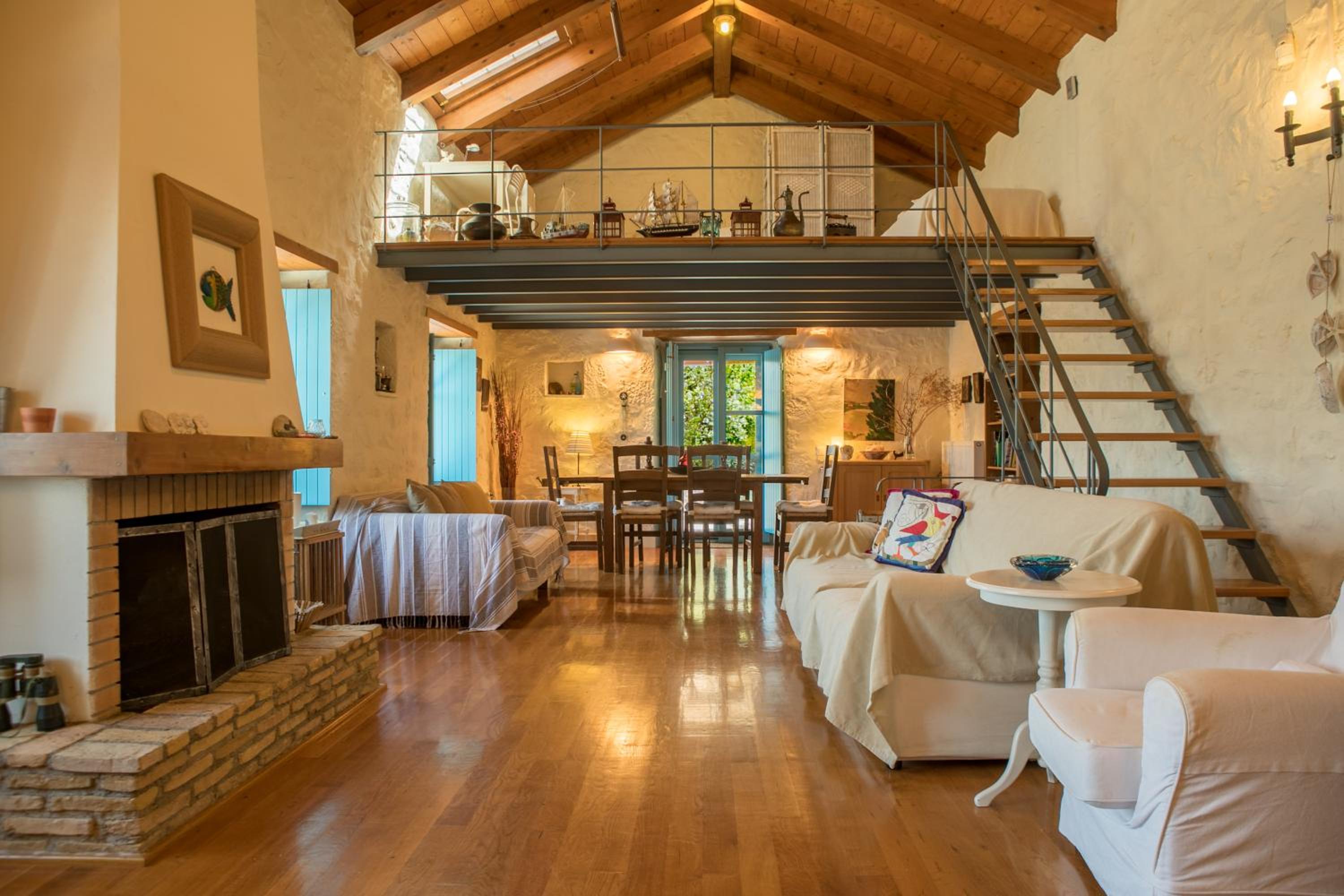 Villa photo 1