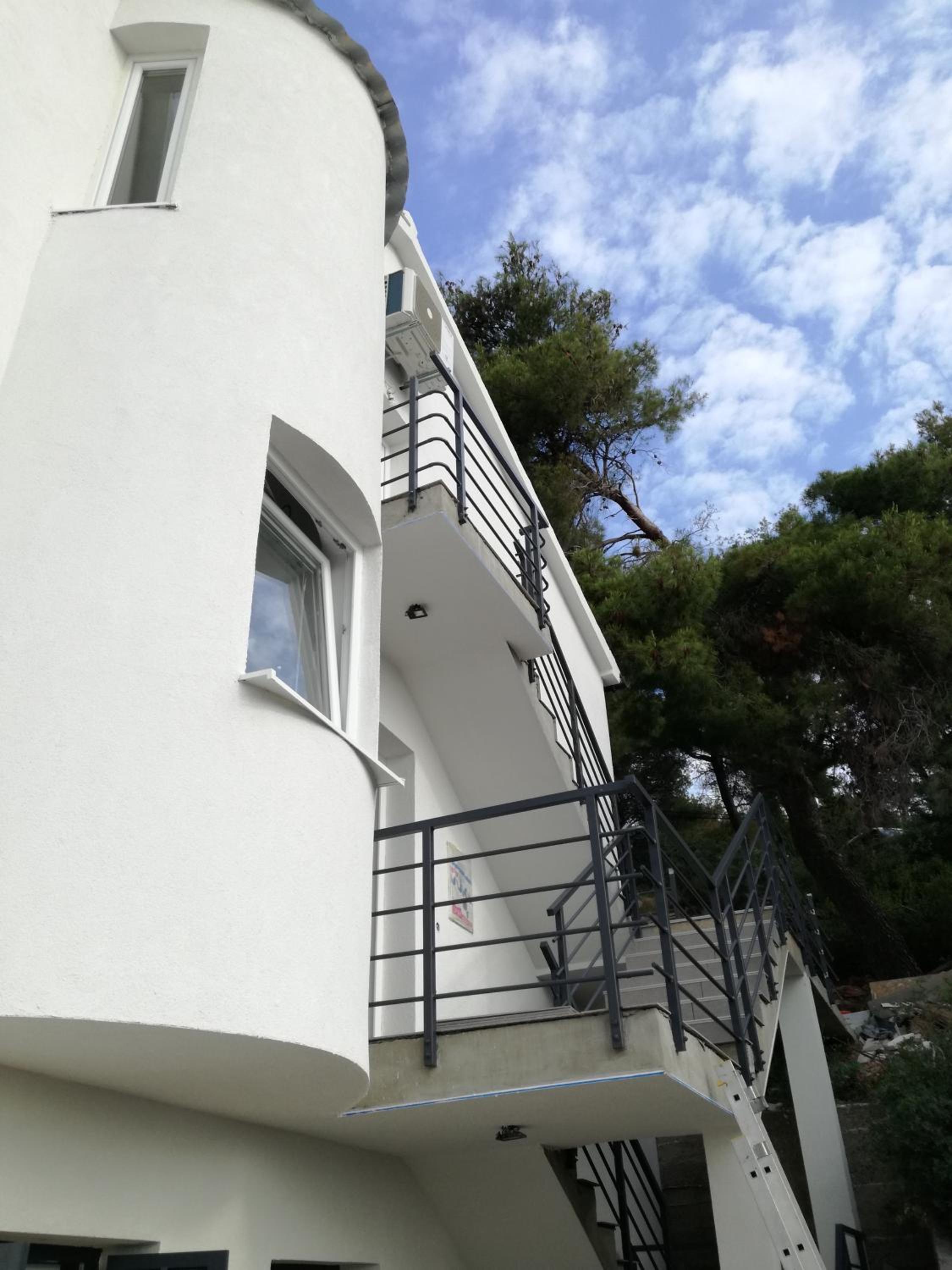 Deluxe Apartment photo 2