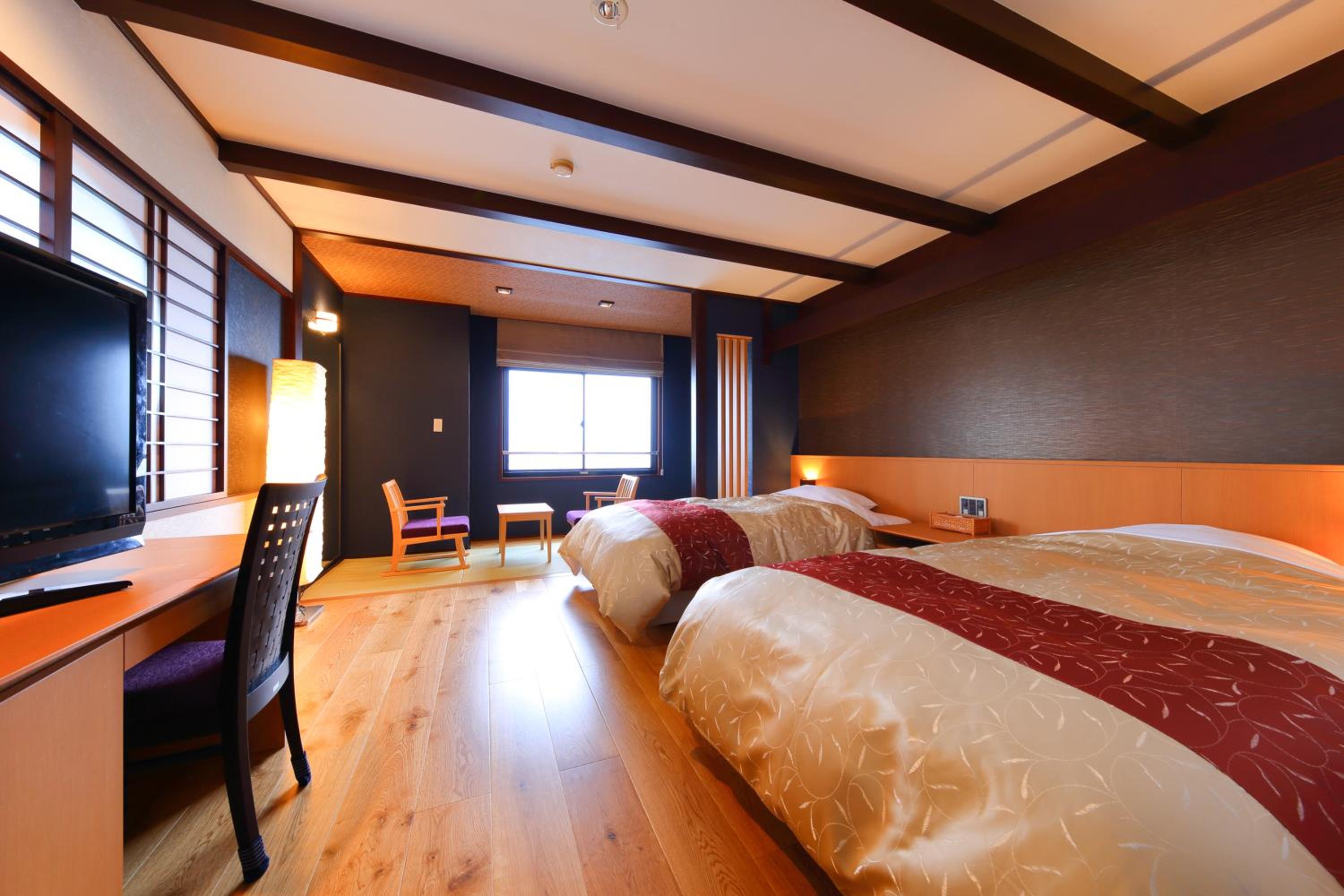 Twin Room with Private Bathroom photo 1