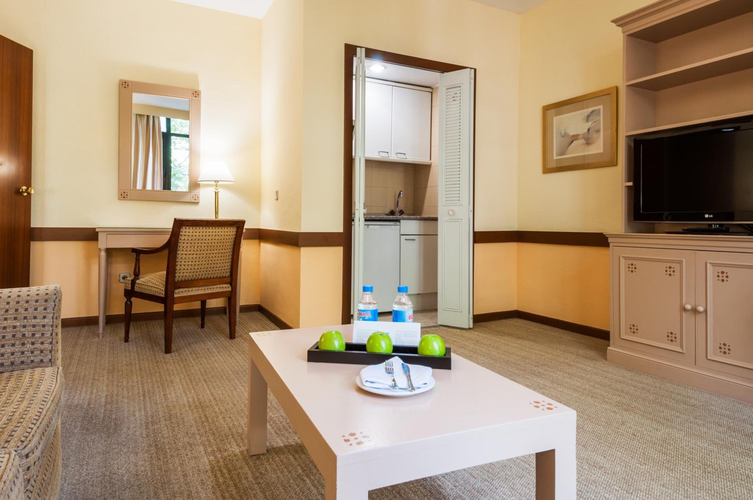 Suite (3 Adults)