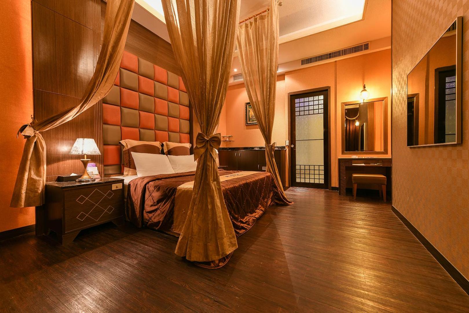 Deluxe Double Room with Jacuzzi  photo 2