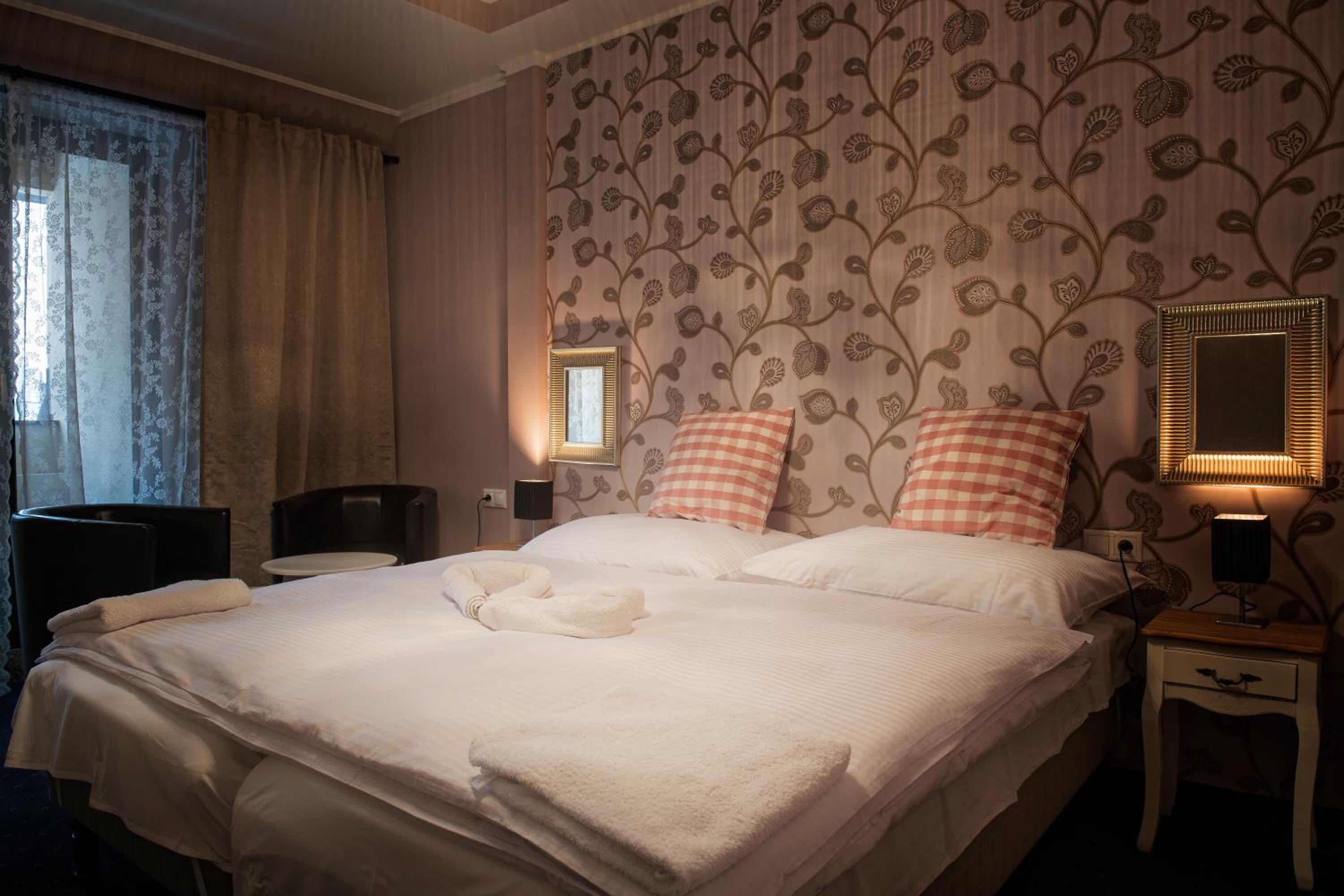 Economy Double Room photo 1