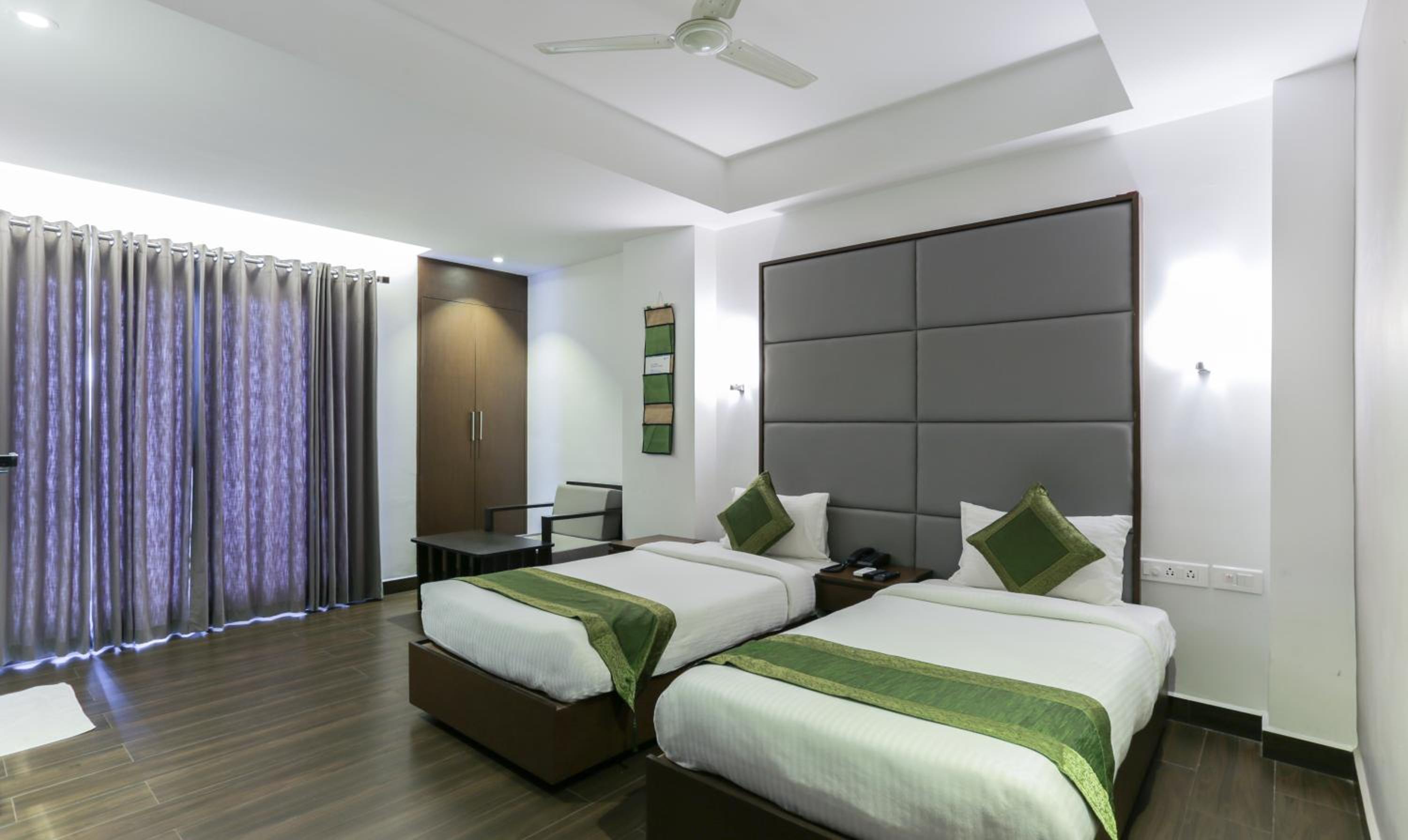 Deluxe Twin Room - Photo 3