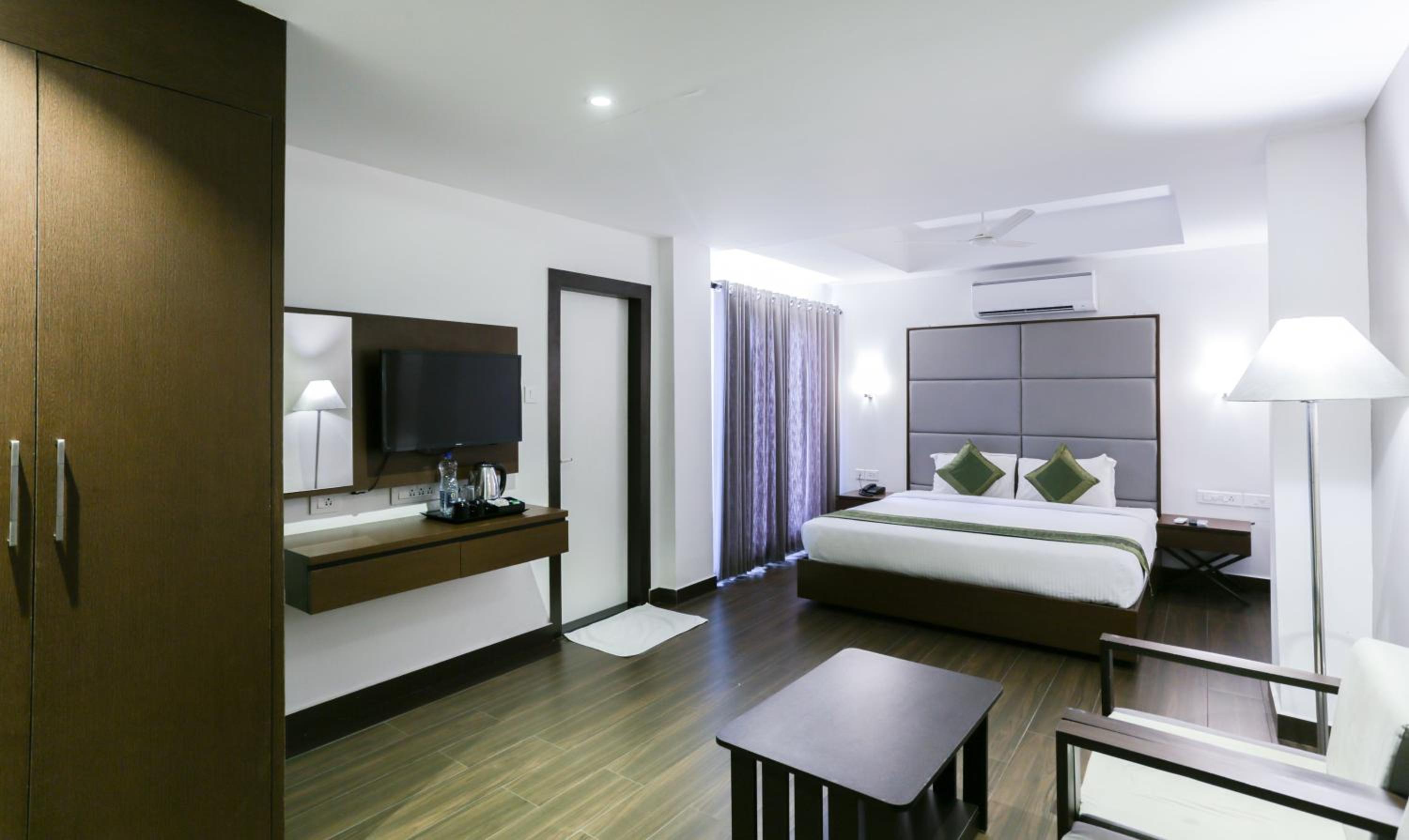 Executive Suite