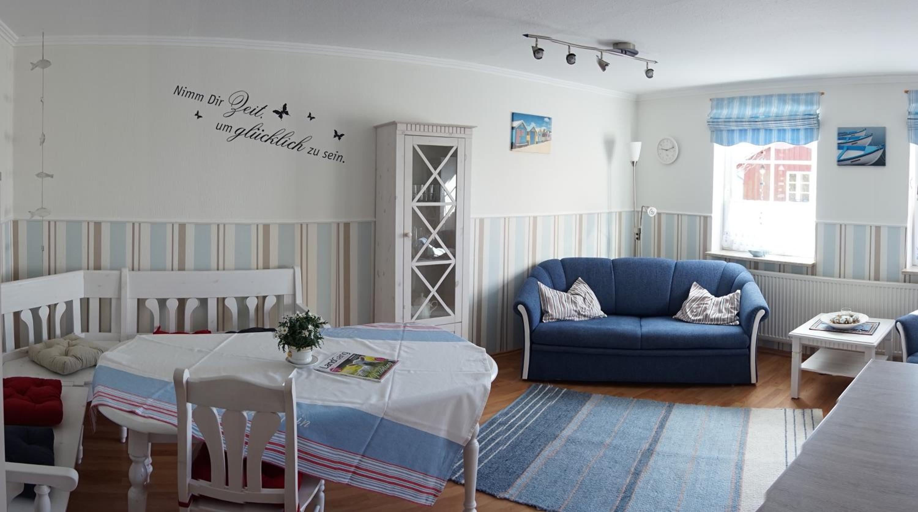 Apartment with Terrace photo 2