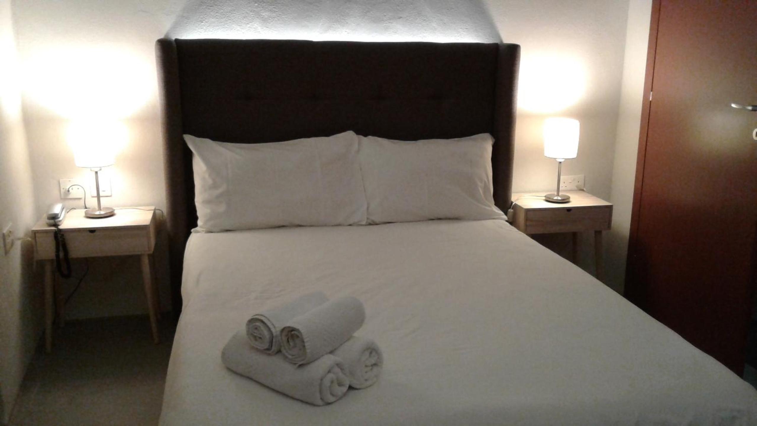 Double or Twin Room photo 3