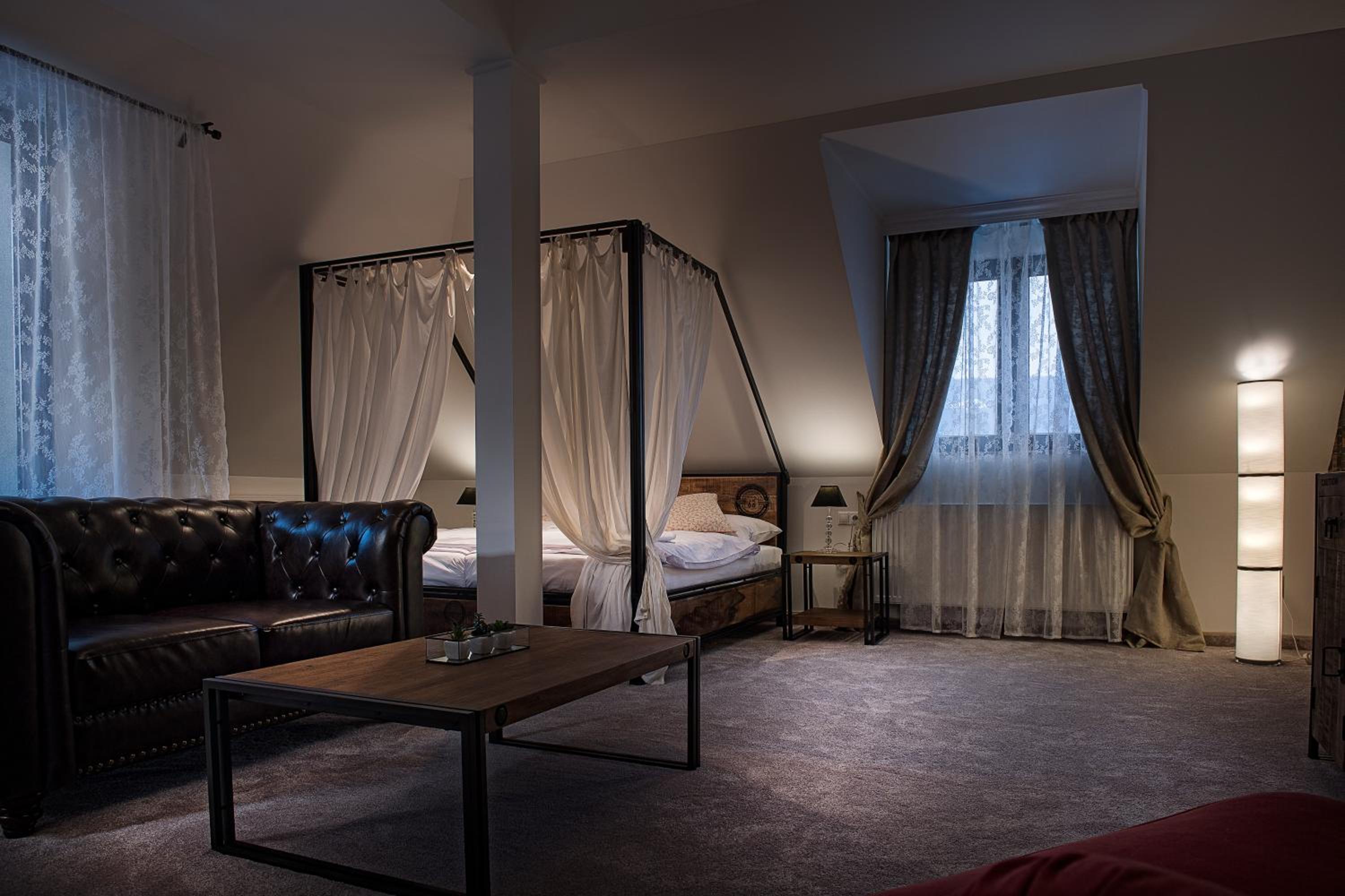 Deluxe Double Room with Balcony photo 1
