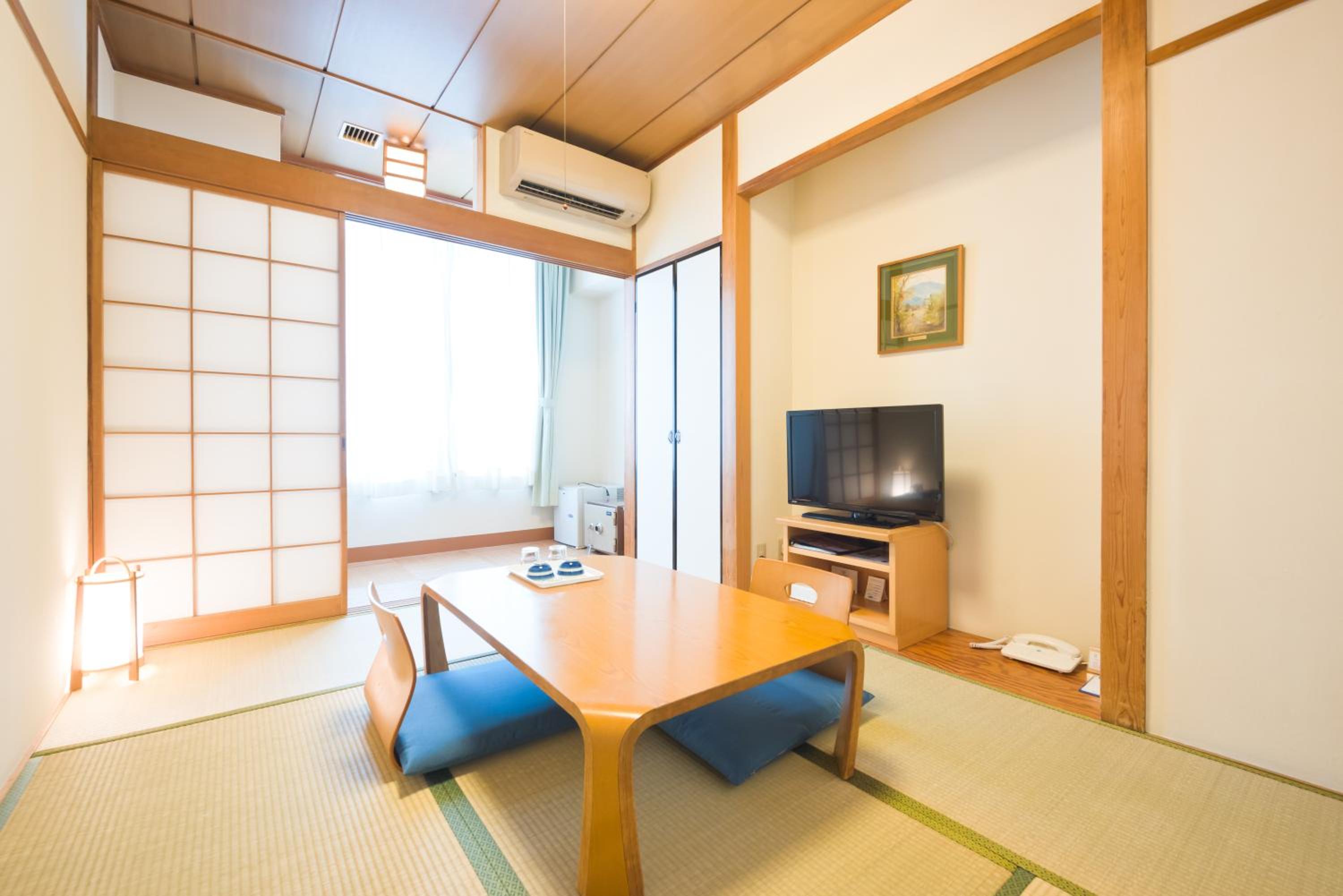 Japanese-Style Twin Room