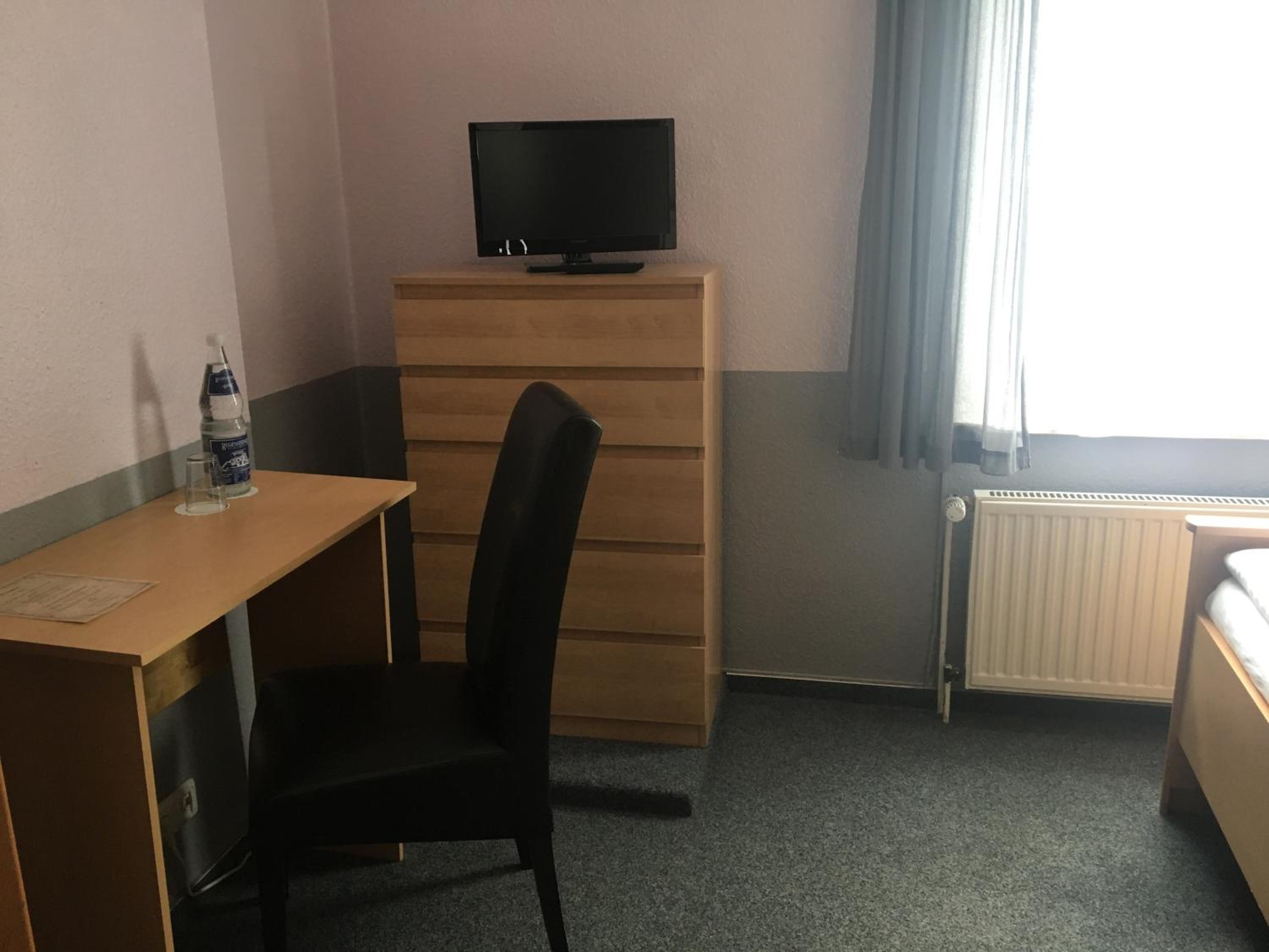 Budget Single Room
