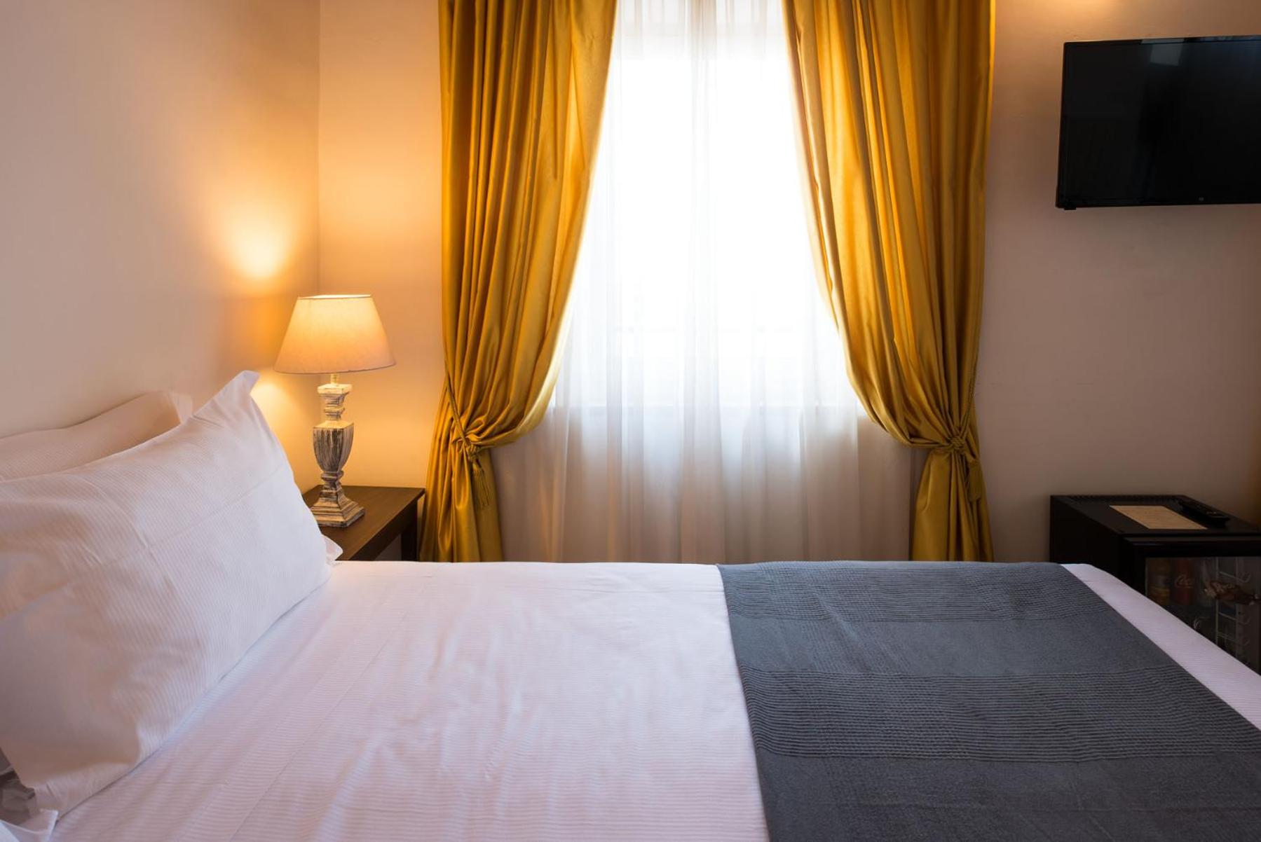 Triple Room - Photo 6