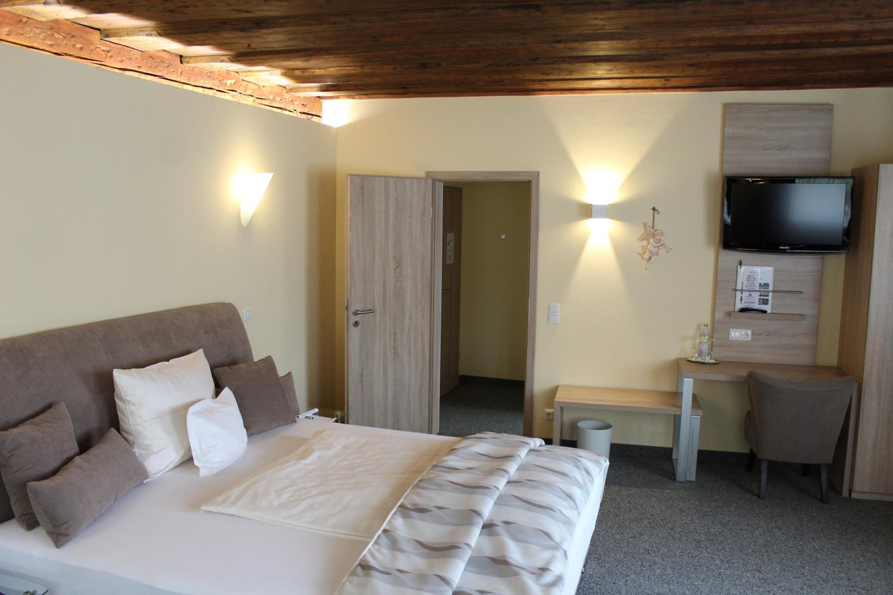 One-Bedroom Suite - Photo 1