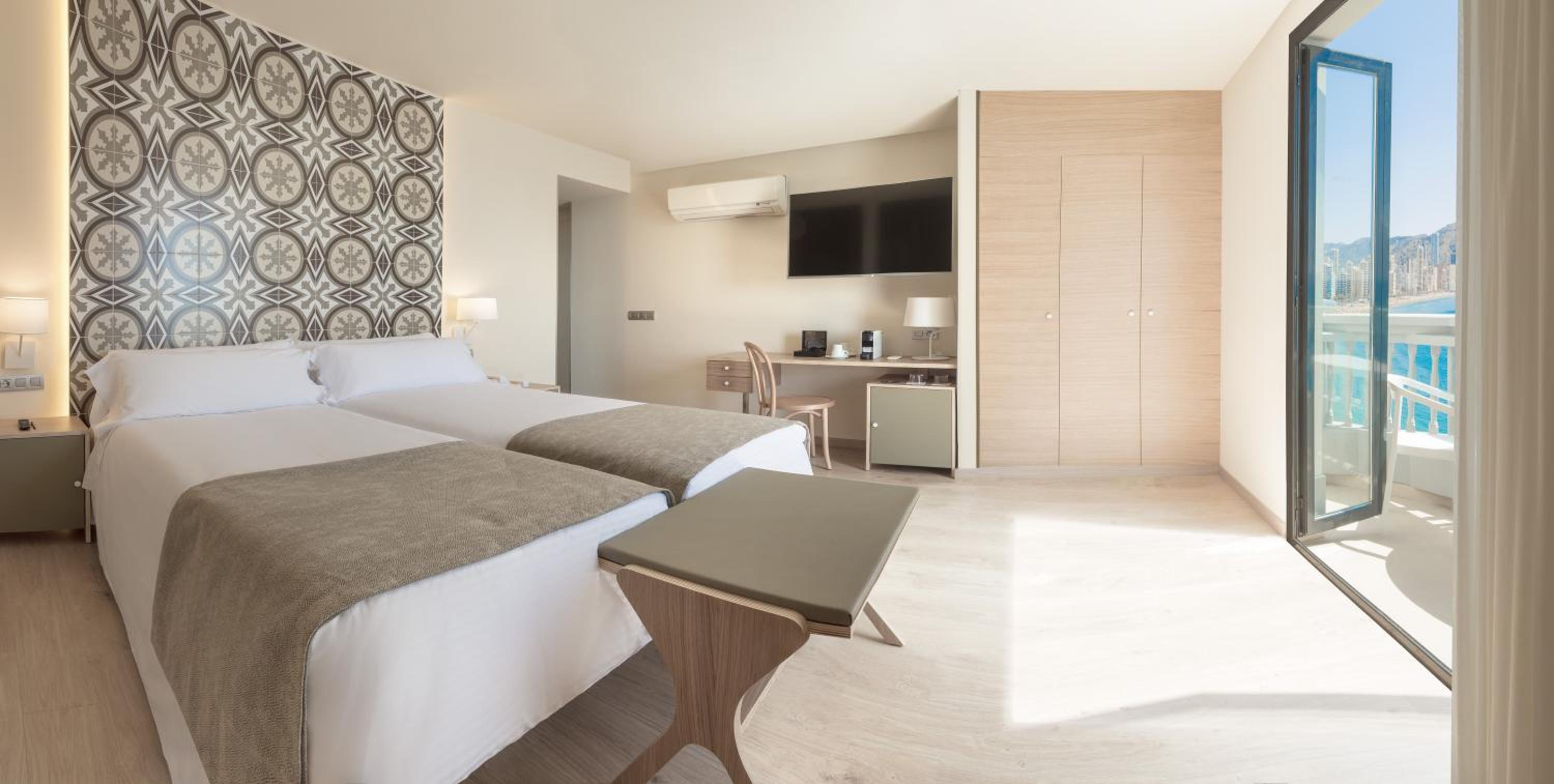 Twin Room with Sea View & Terrace - Photo 5
