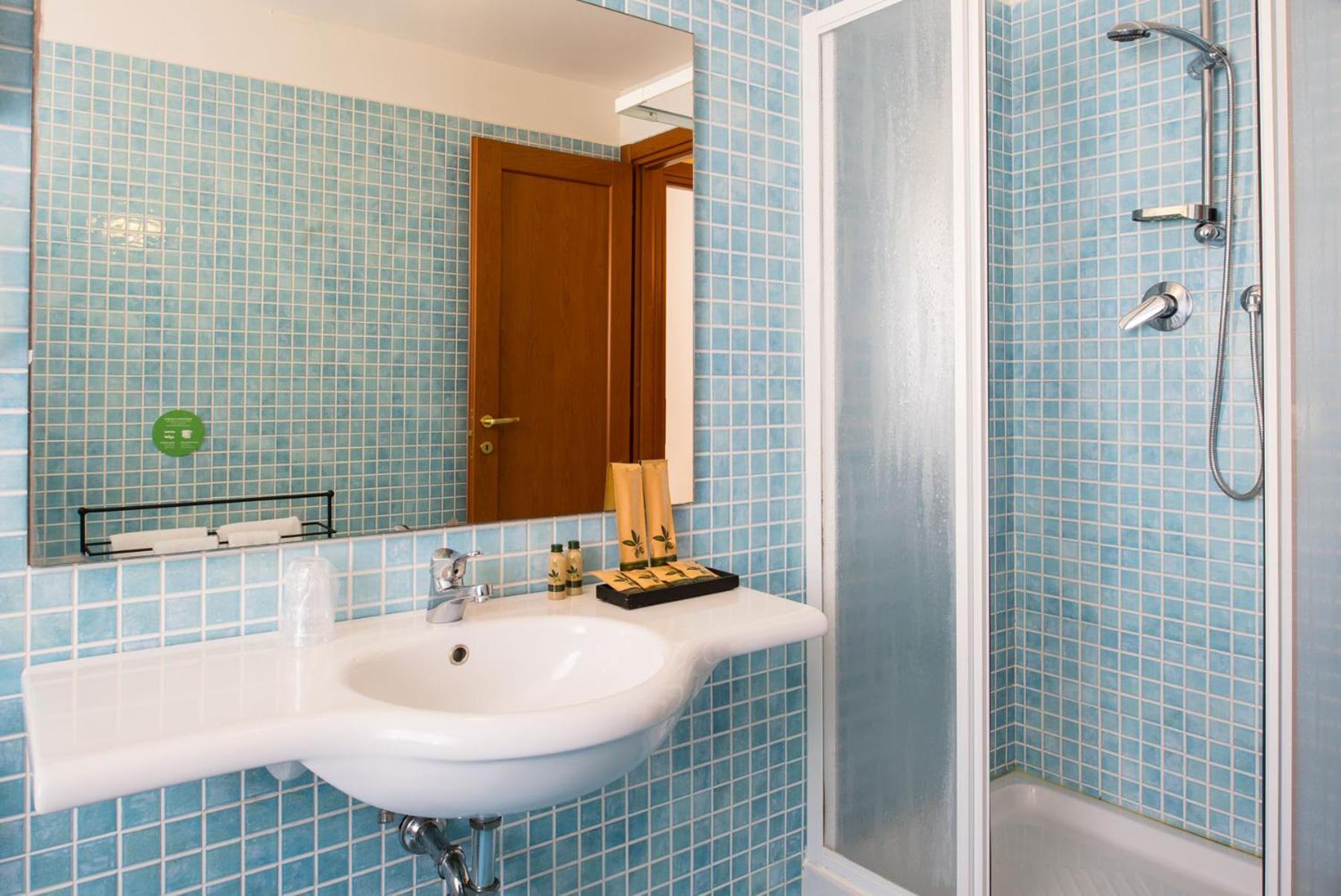 Deluxe Double Room - Photo 2