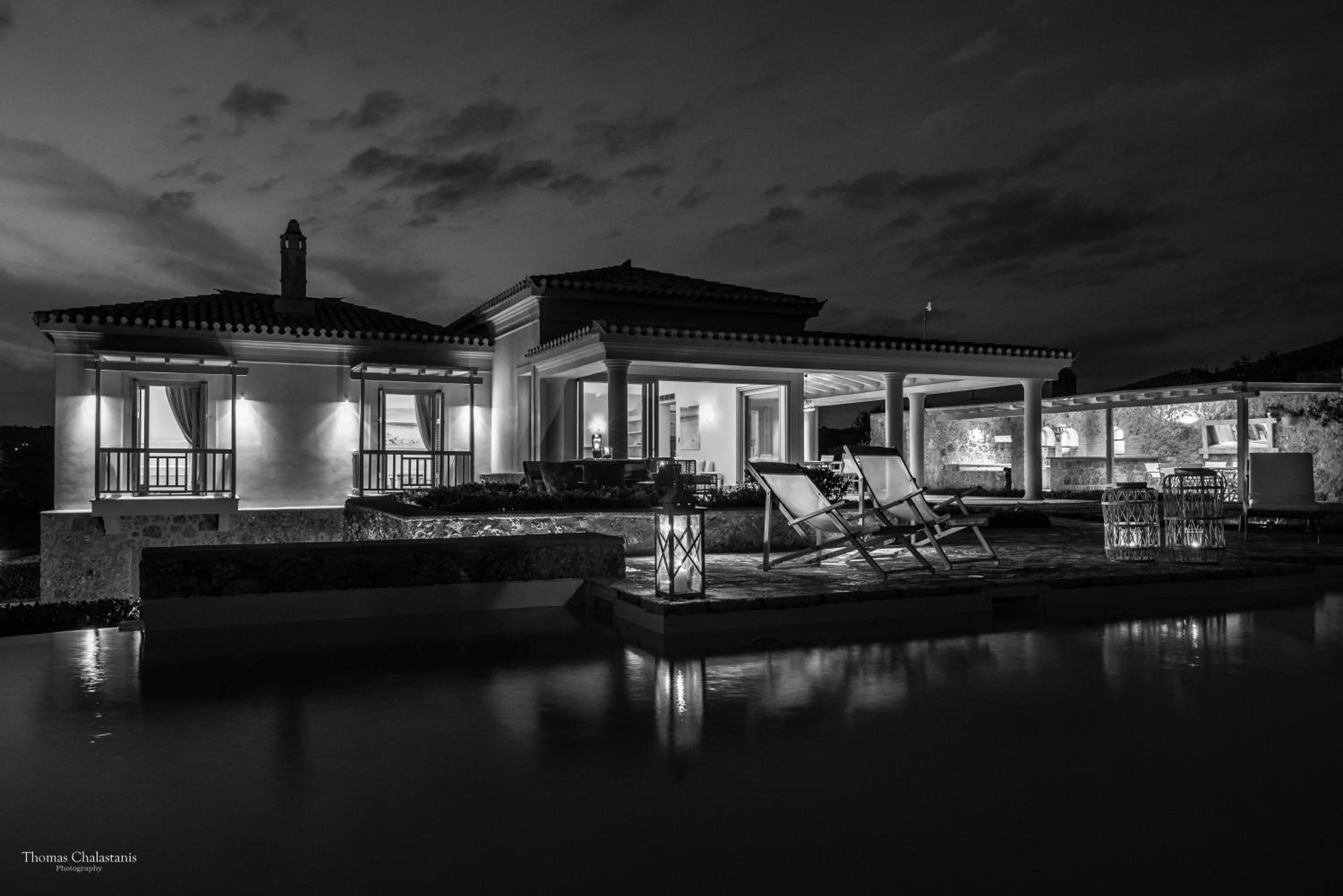 Villa photo 2