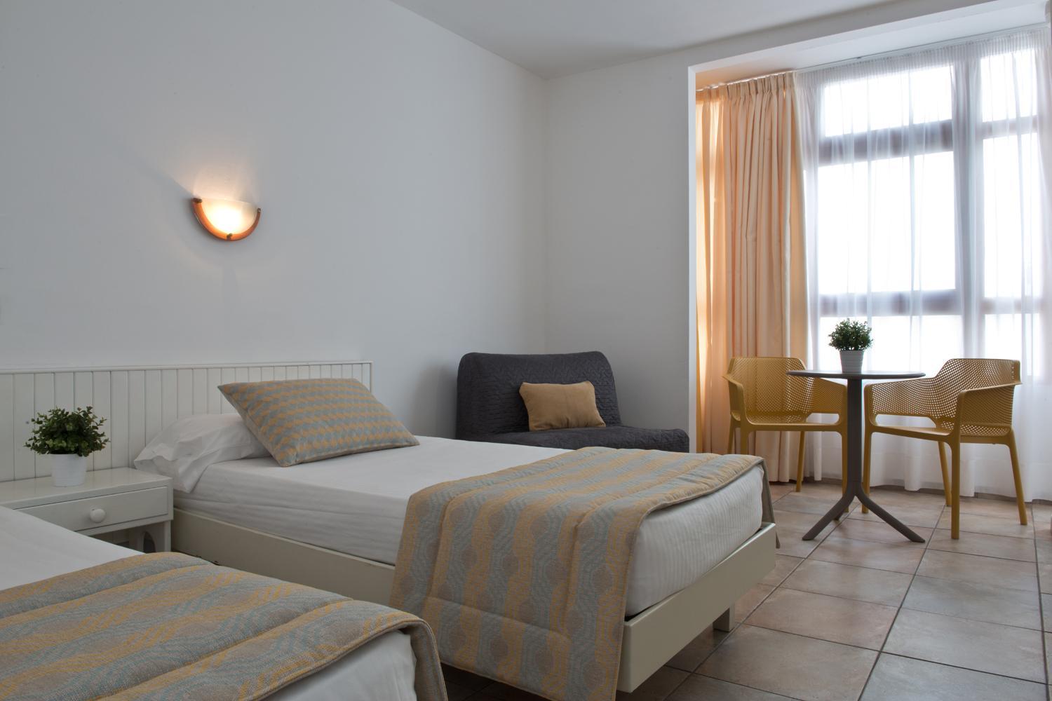 Habitación Triple Económica