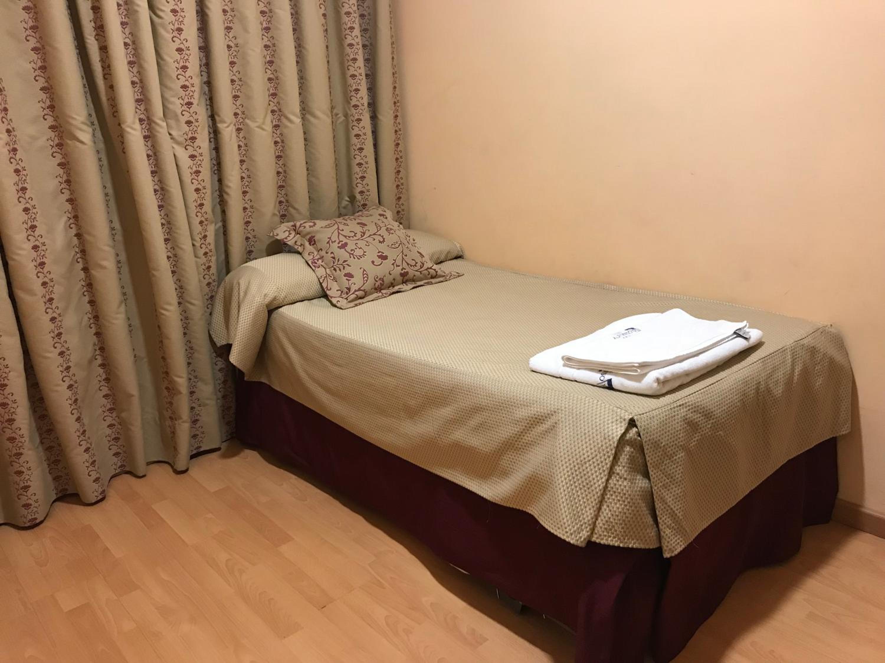 Habitación triple (2 adultos + 1 niño de hasta 12 años)