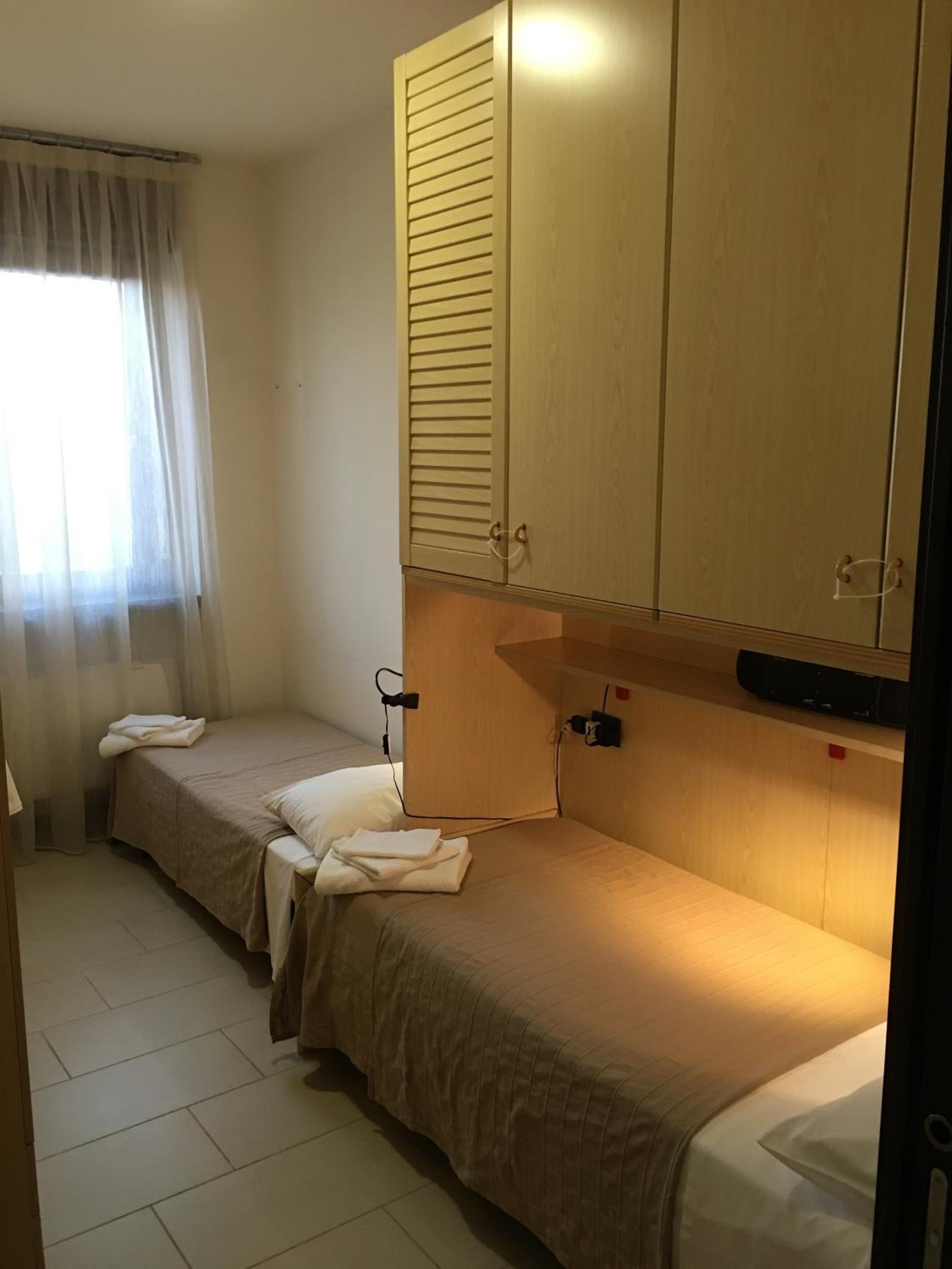 Standard Suite - Photo 5