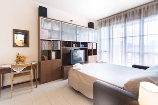 Standard Suite - Photo 17