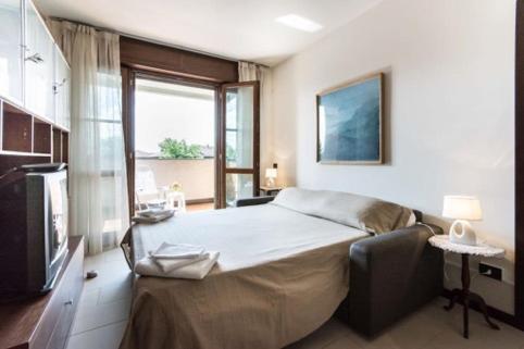 Standard Suite - Photo 13