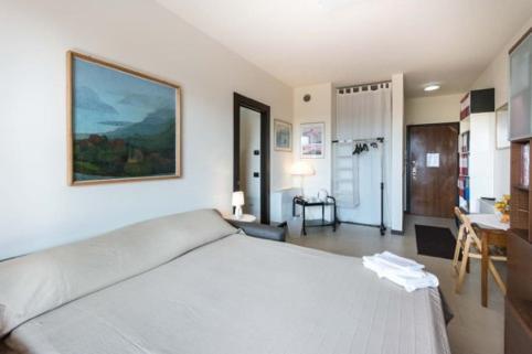 Standard Suite - Photo 9
