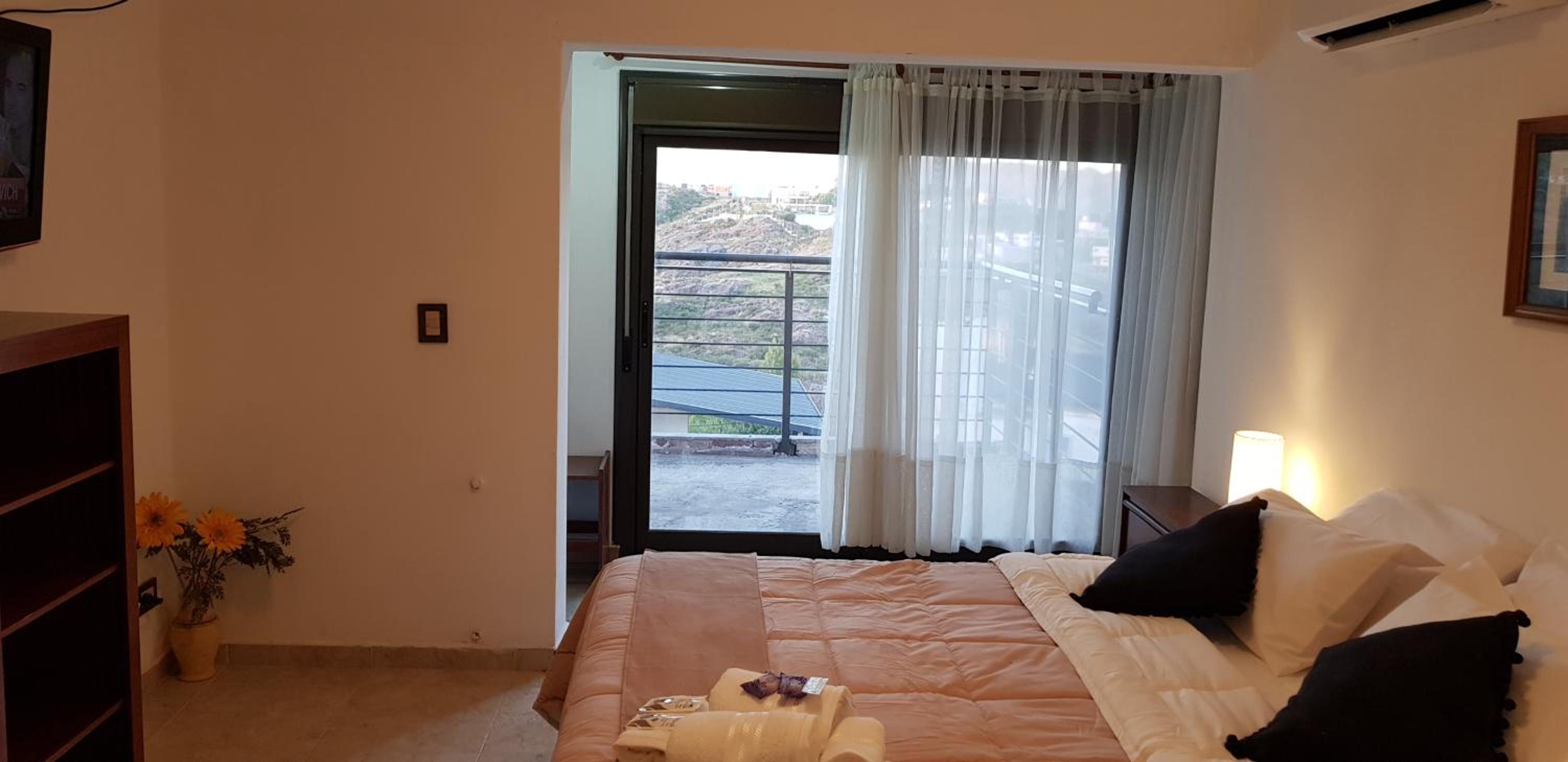 Suite with Lake View photo 2