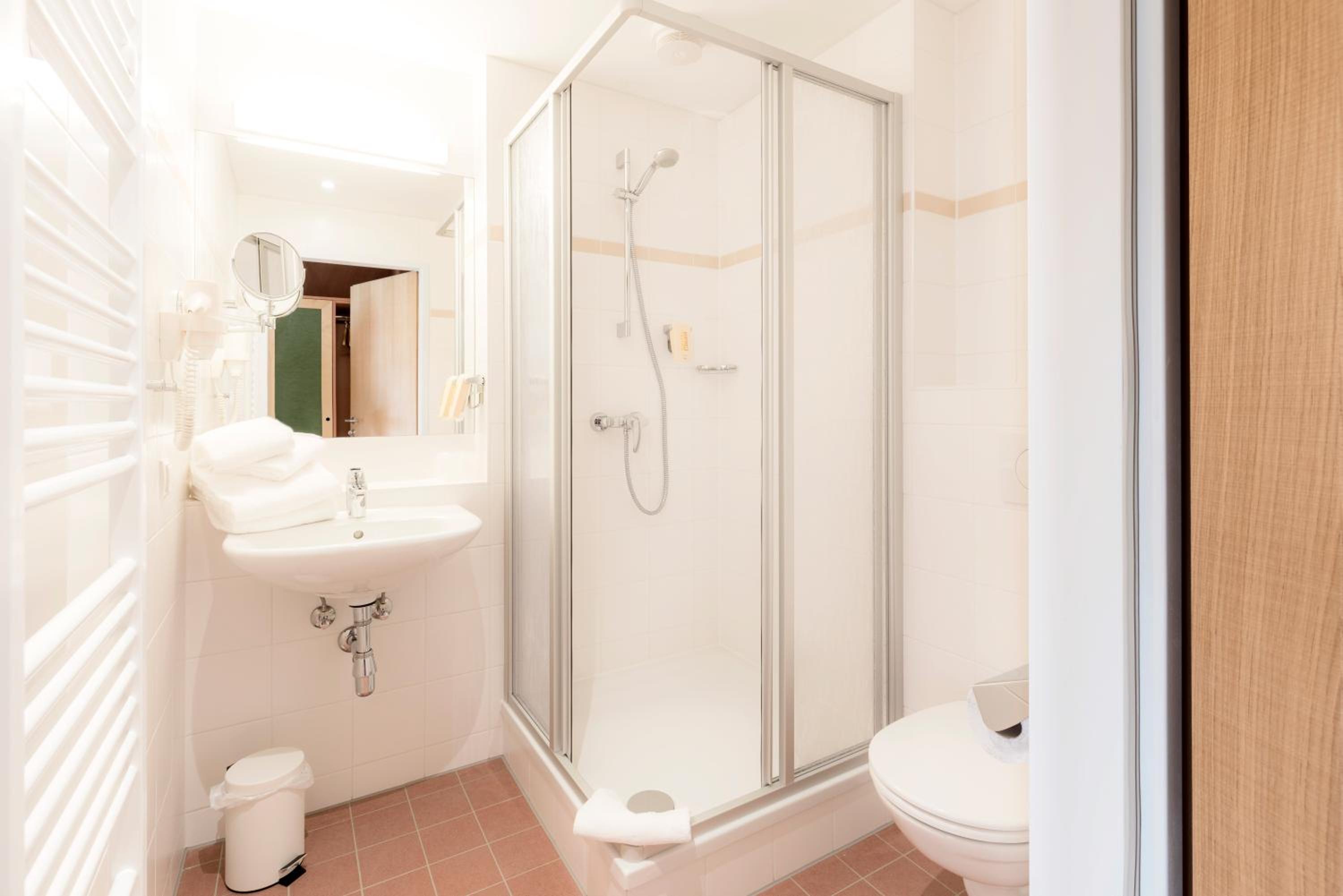 Single Room photo 2